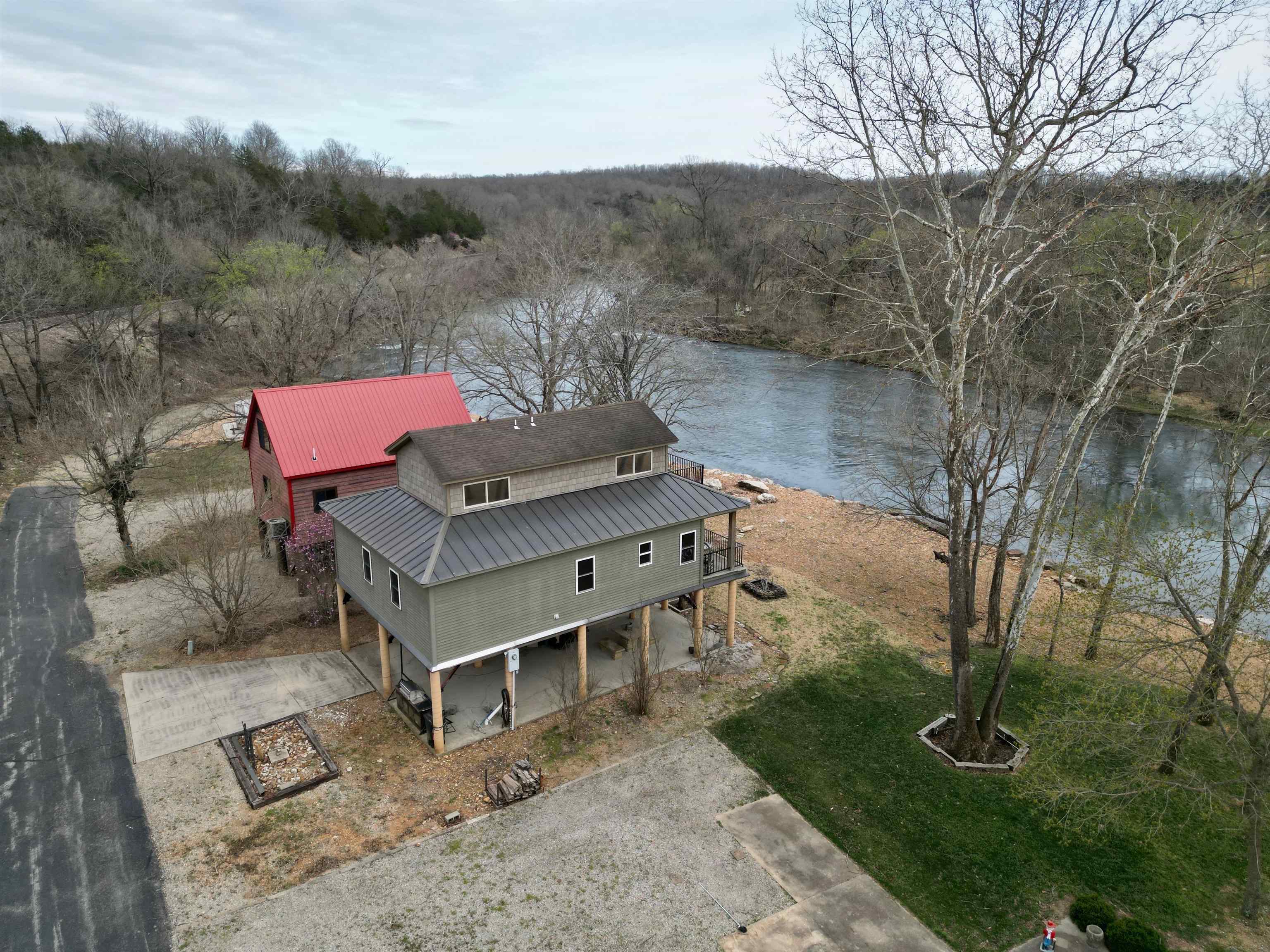 141  Long Island  Mammoth Spring, AR