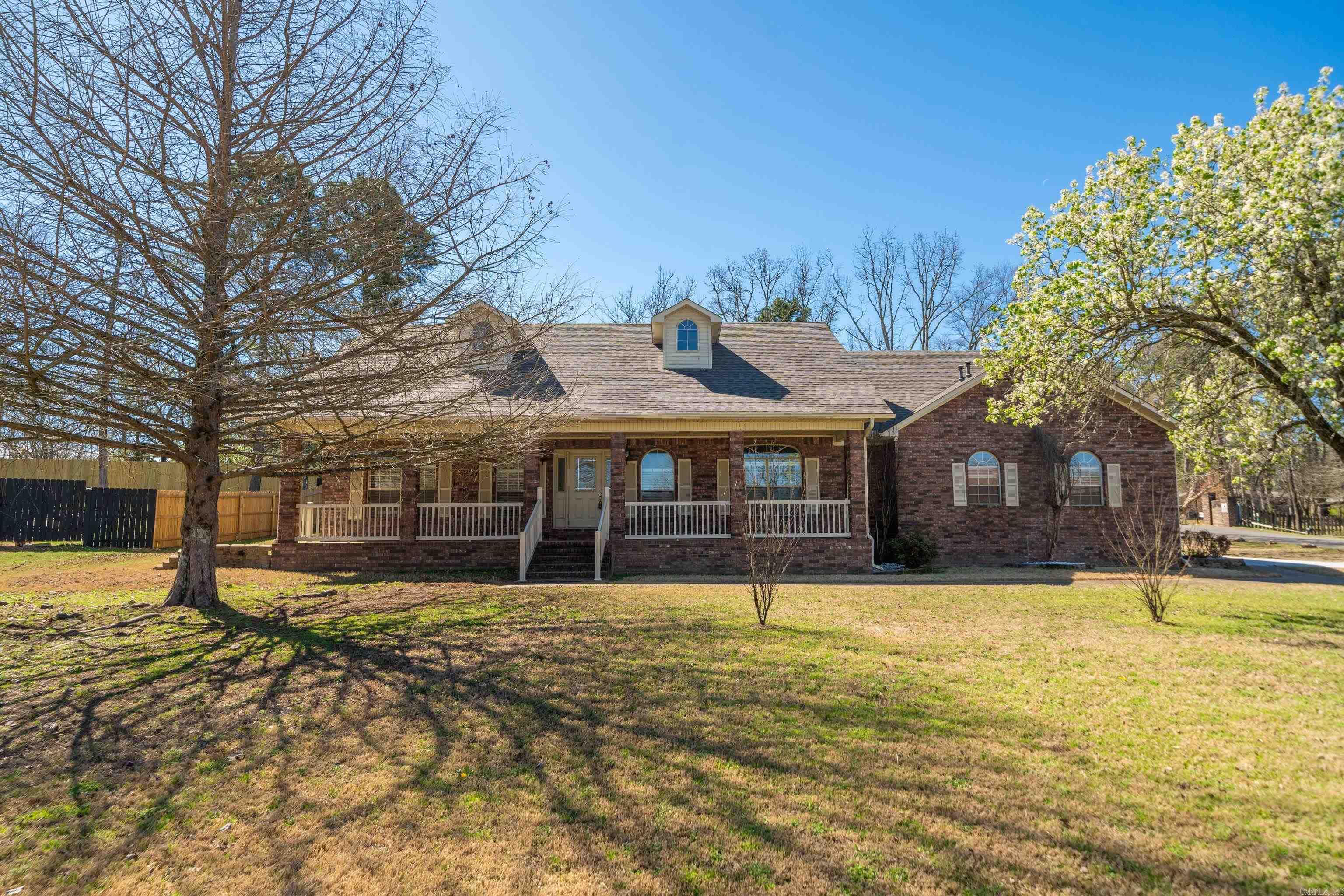 100  Deer View  Hot Springs, AR