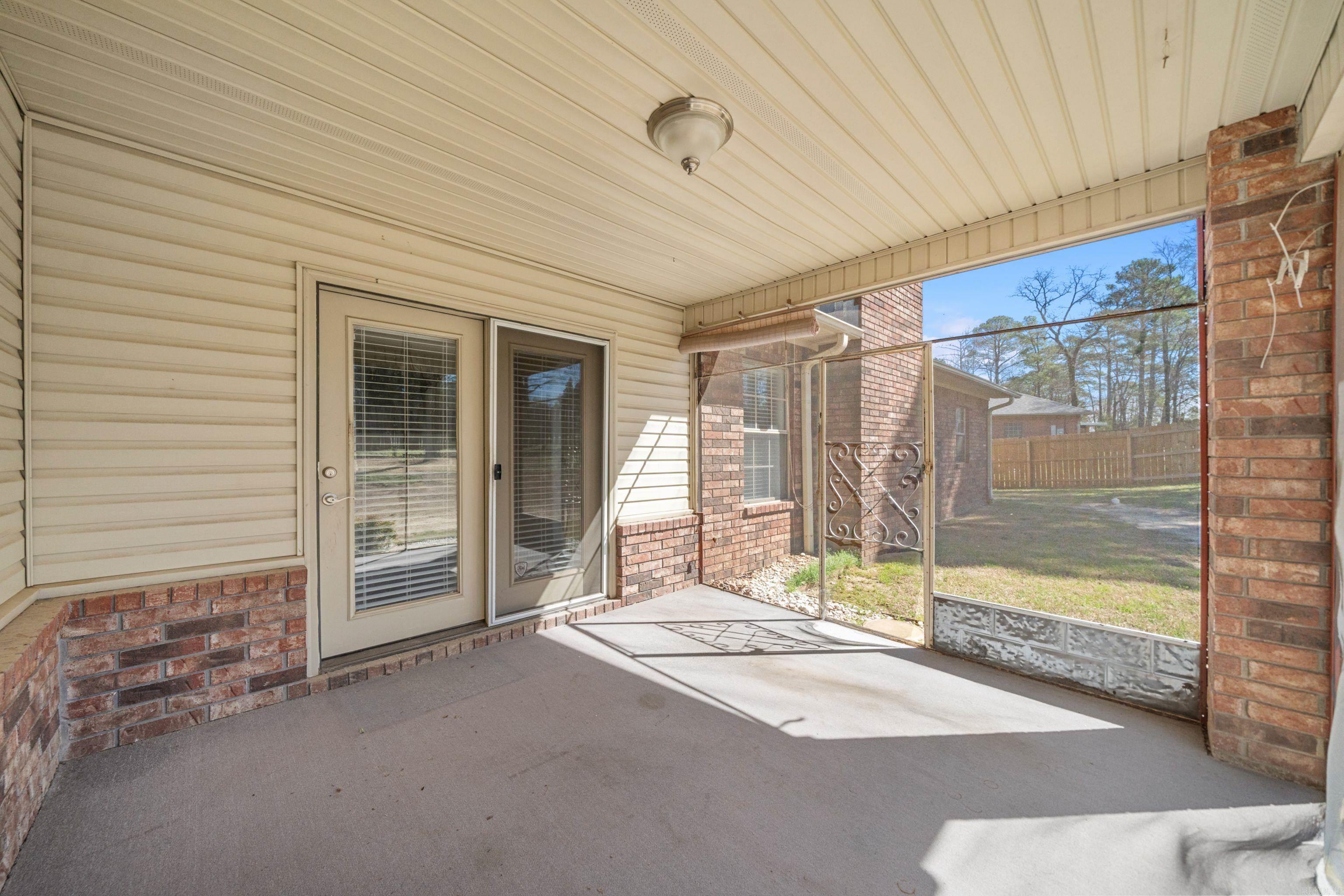 100  Deer View  Hot Springs, AR