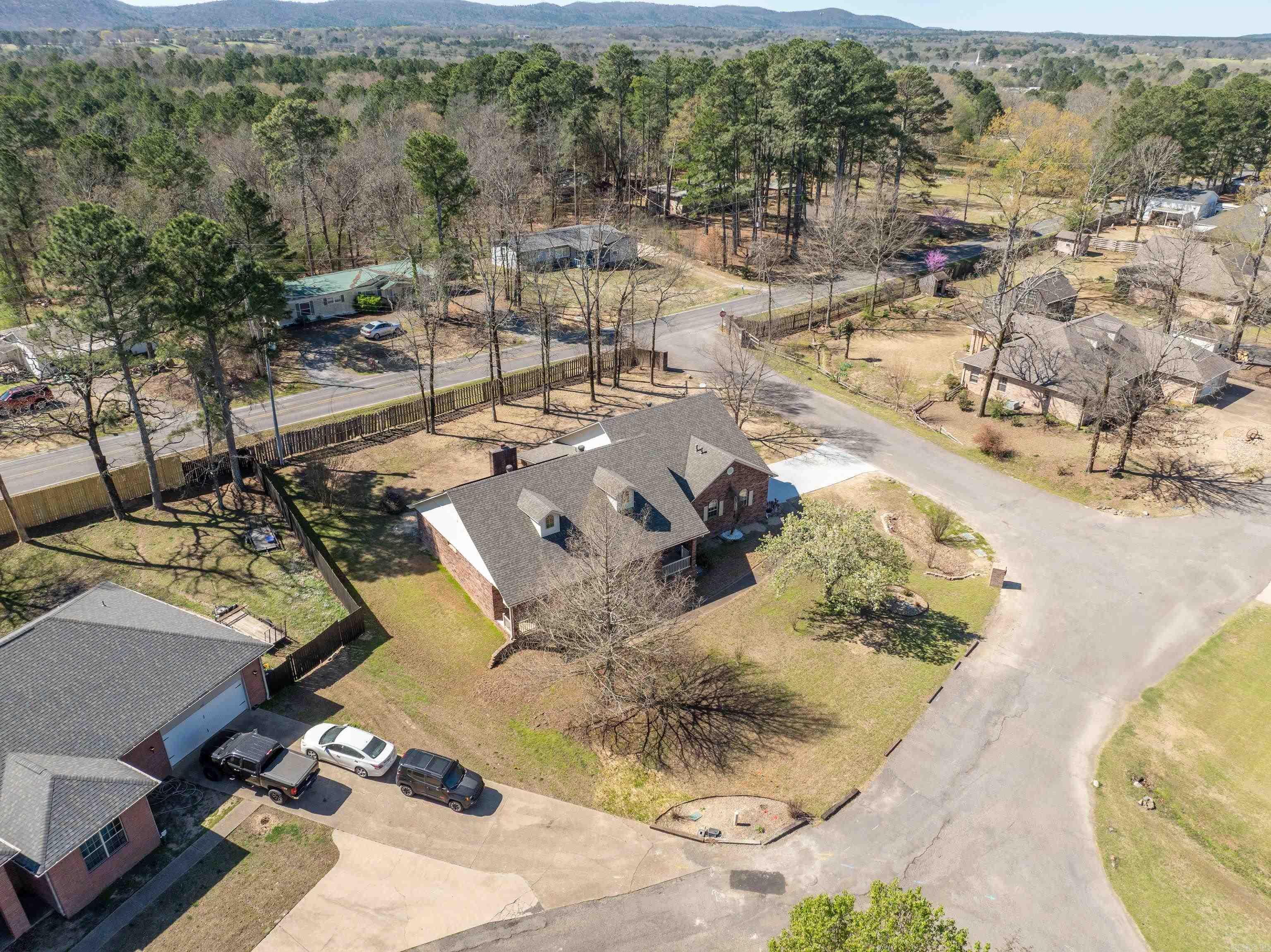 100  Deer View  Hot Springs, AR