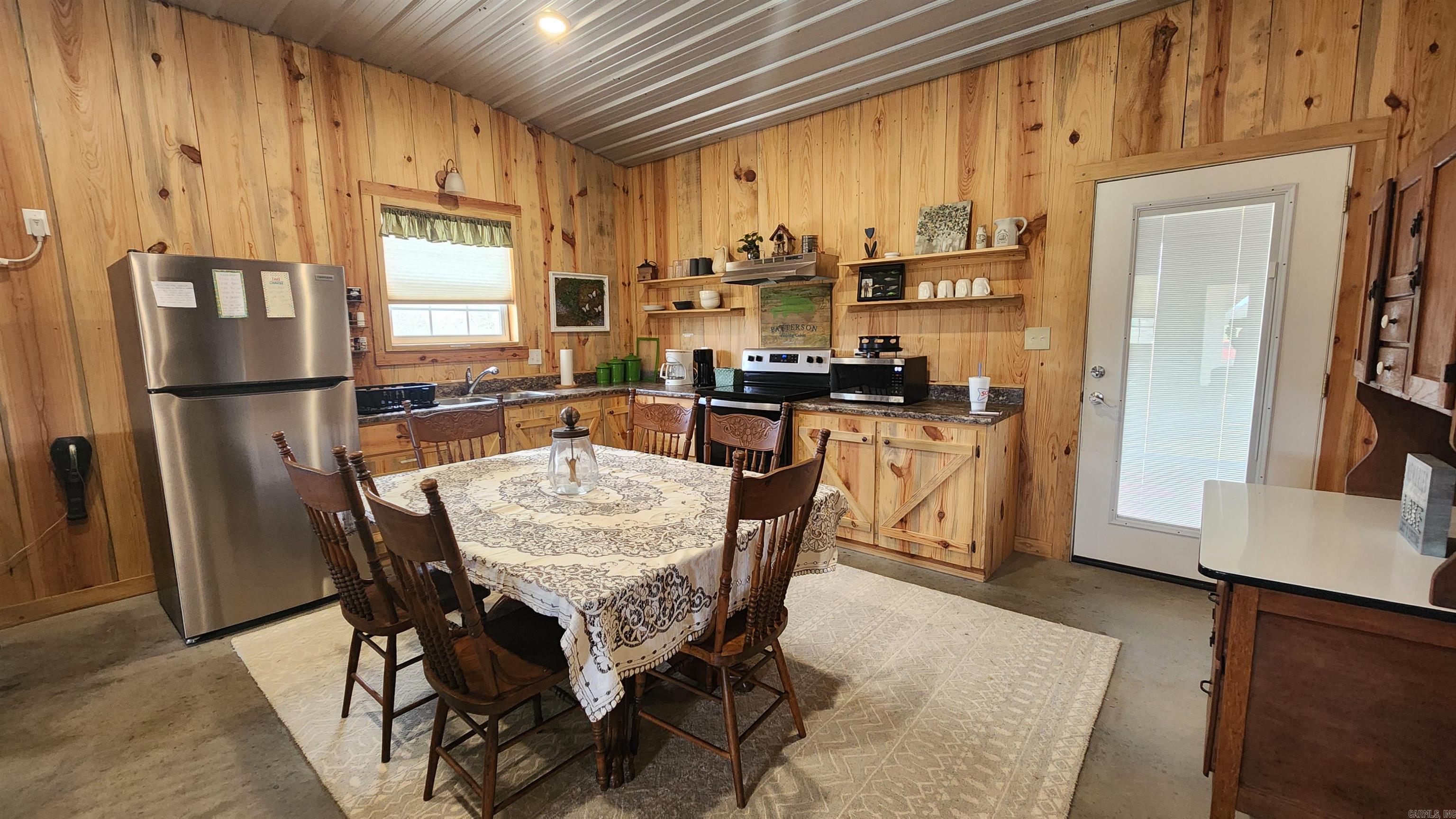 44  Duncan Lane  Story, AR