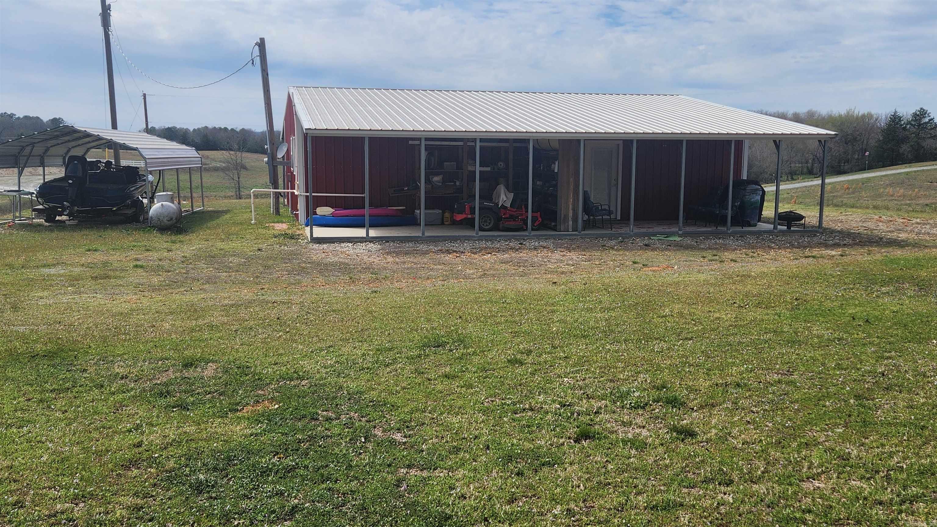 44  Duncan Lane  Story, AR