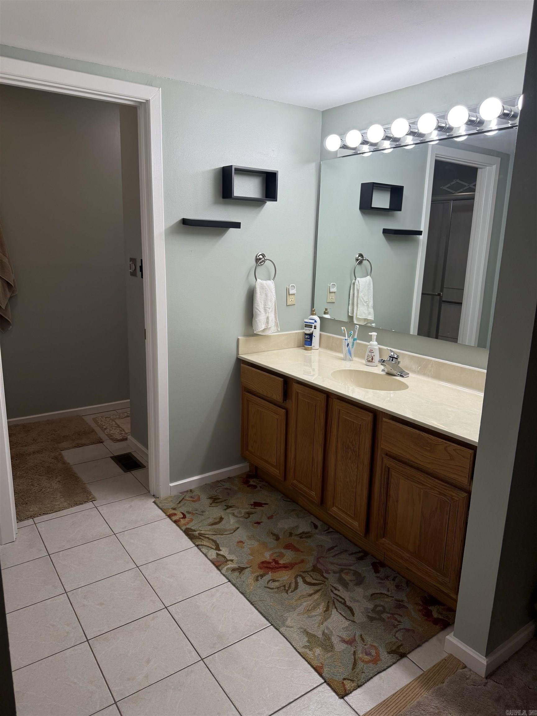 601  Woodlawn #8  Fairfield Bay, AR