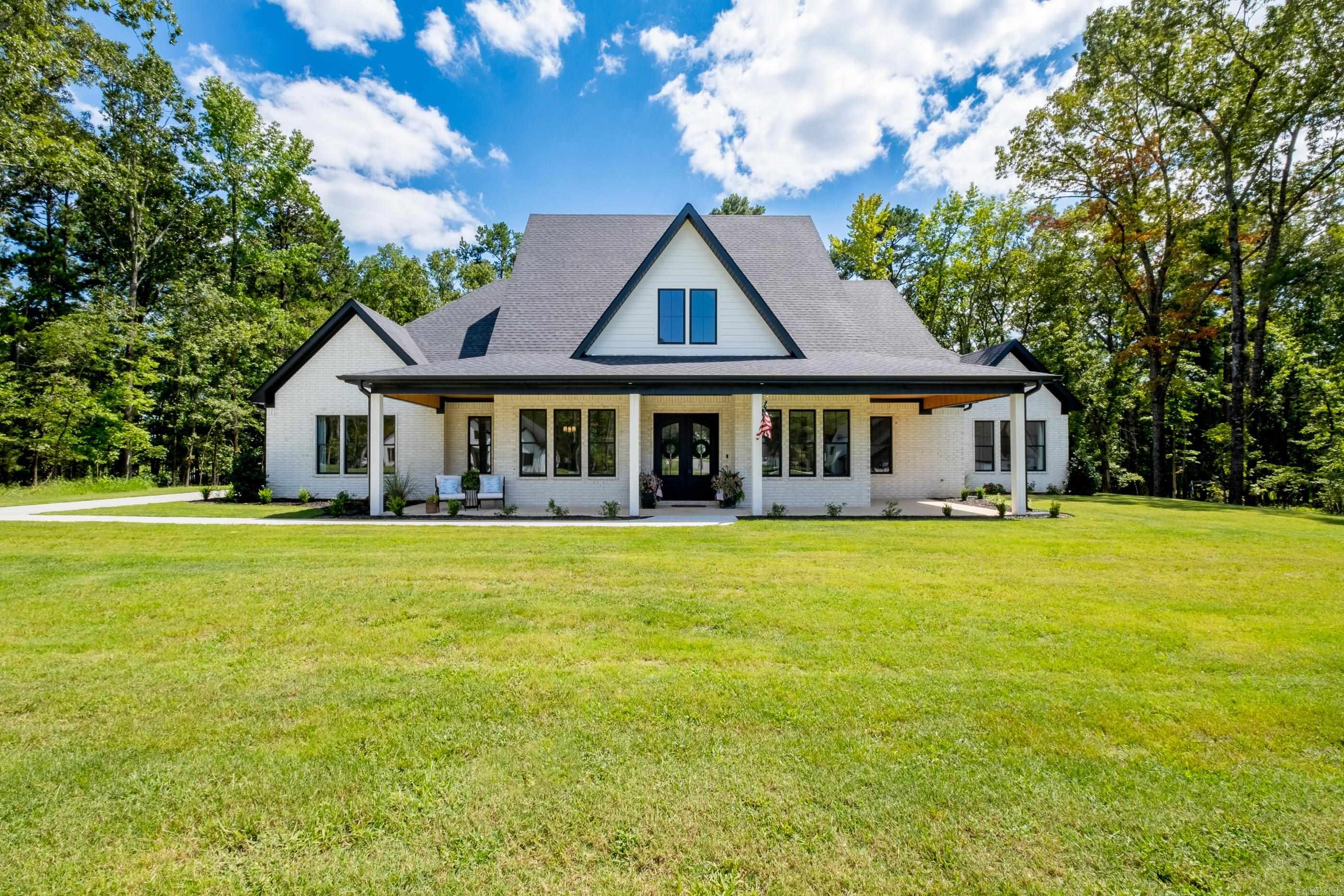 1009  Sungate  Alexander, AR