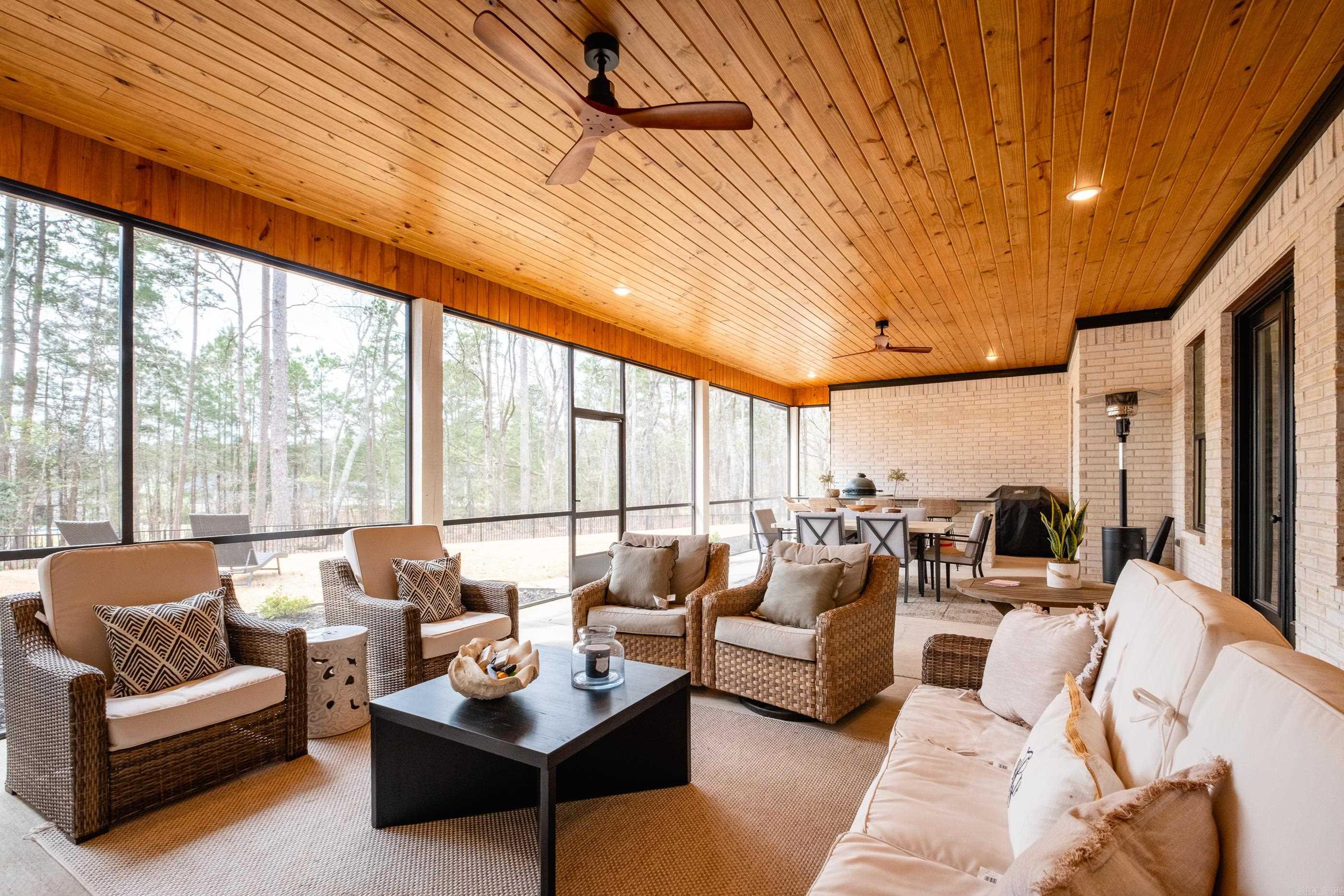 1009  Sungate  Alexander, AR