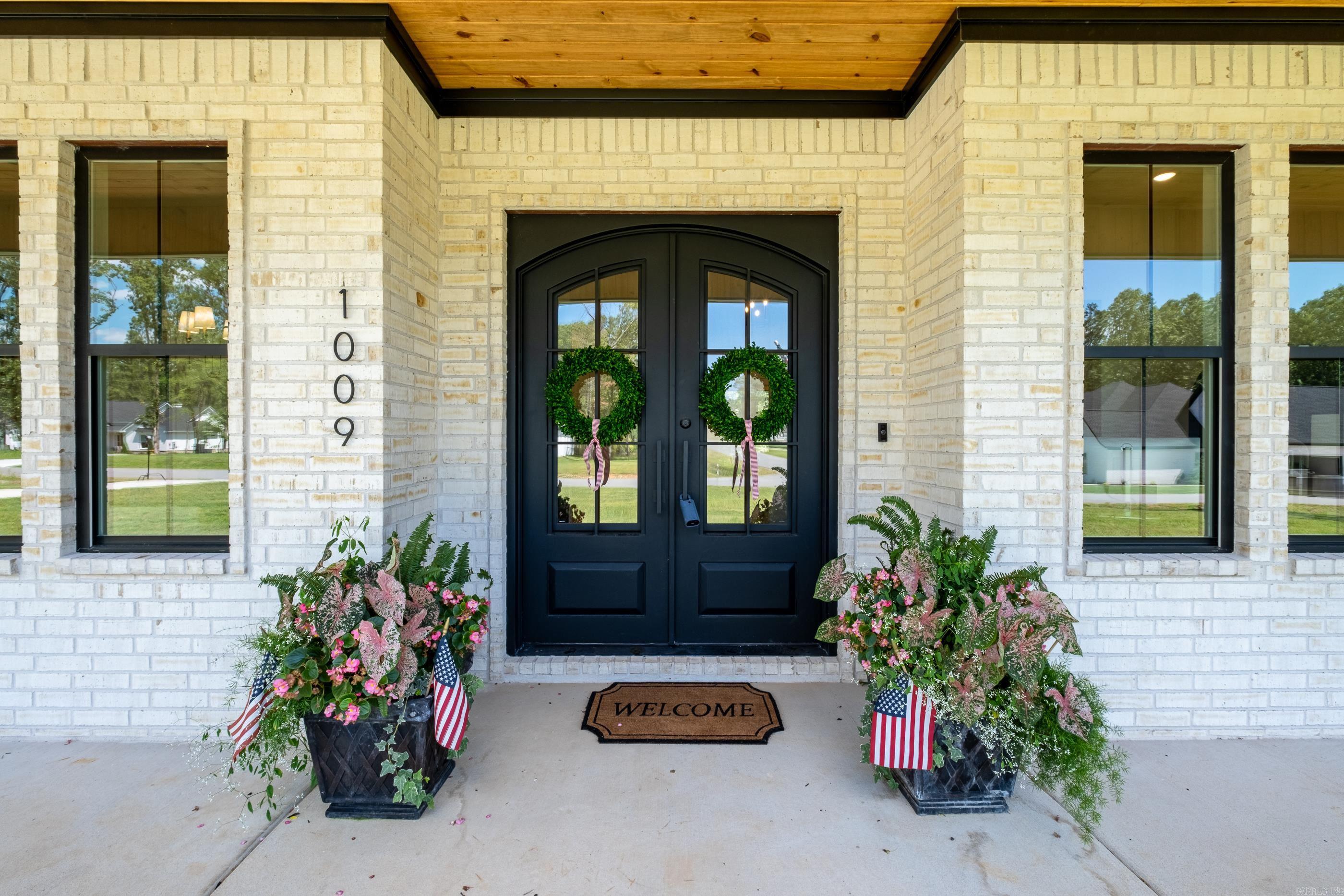 1009  Sungate  Alexander, AR
