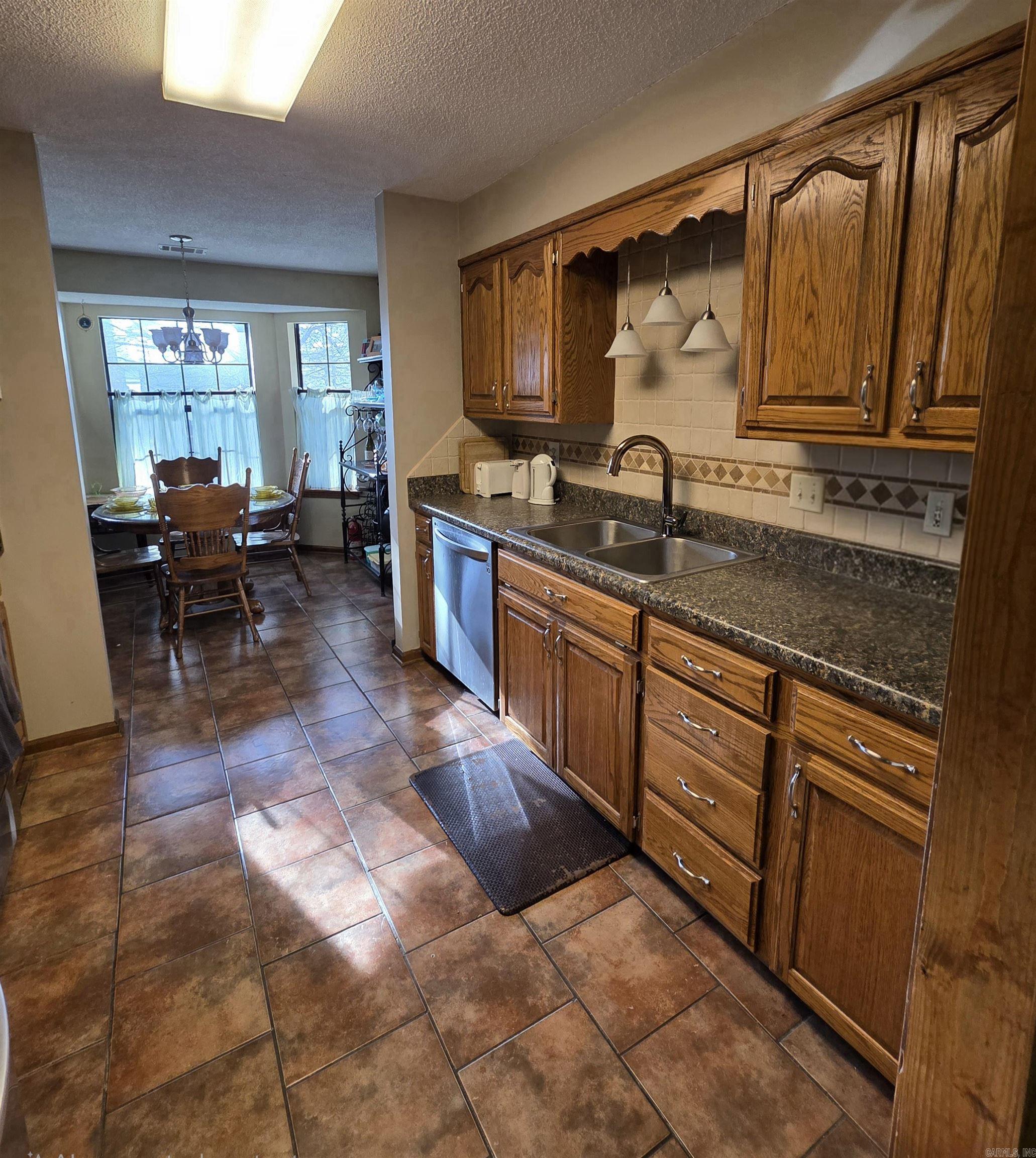 31  Ridgeway Drive  Sheridan, AR