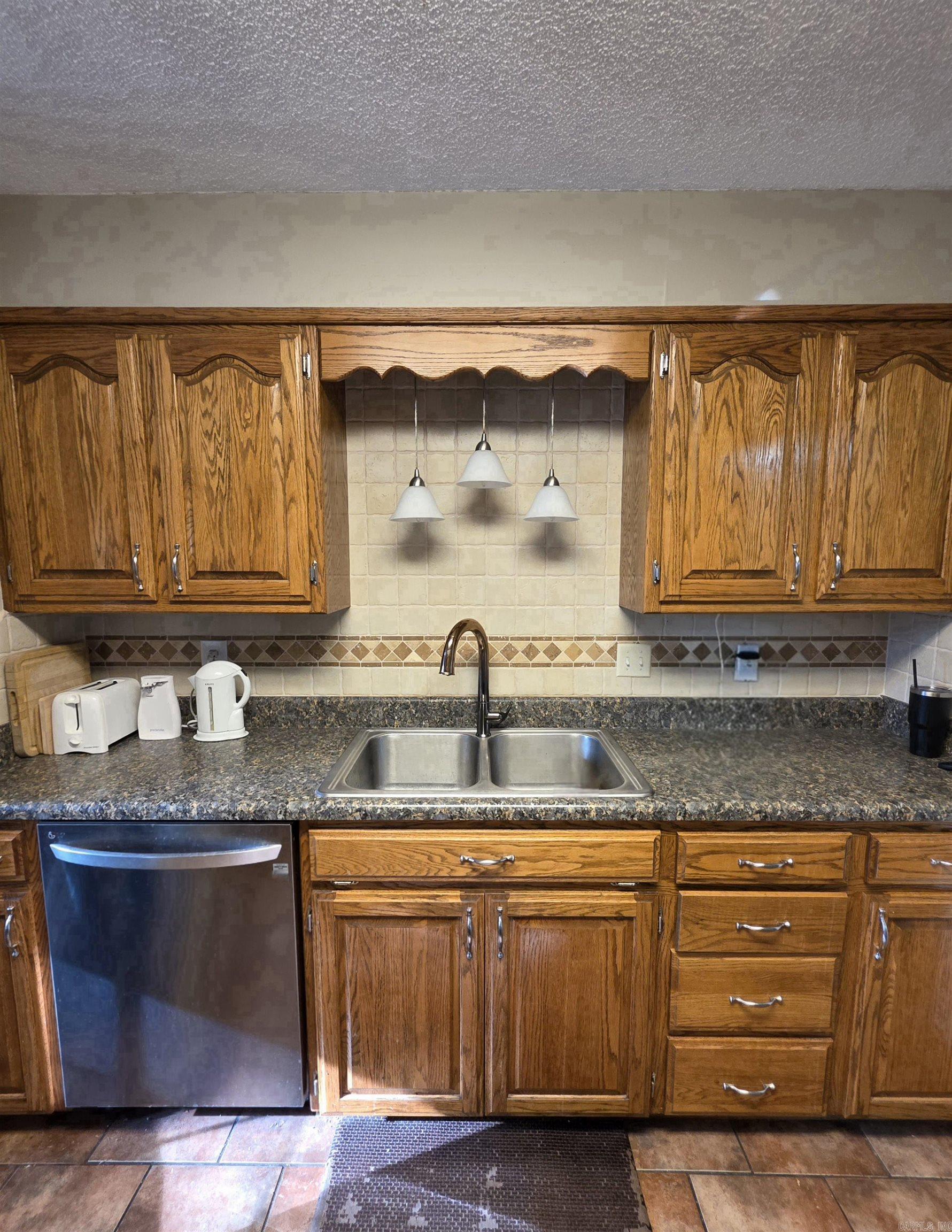 31  Ridgeway Drive  Sheridan, AR