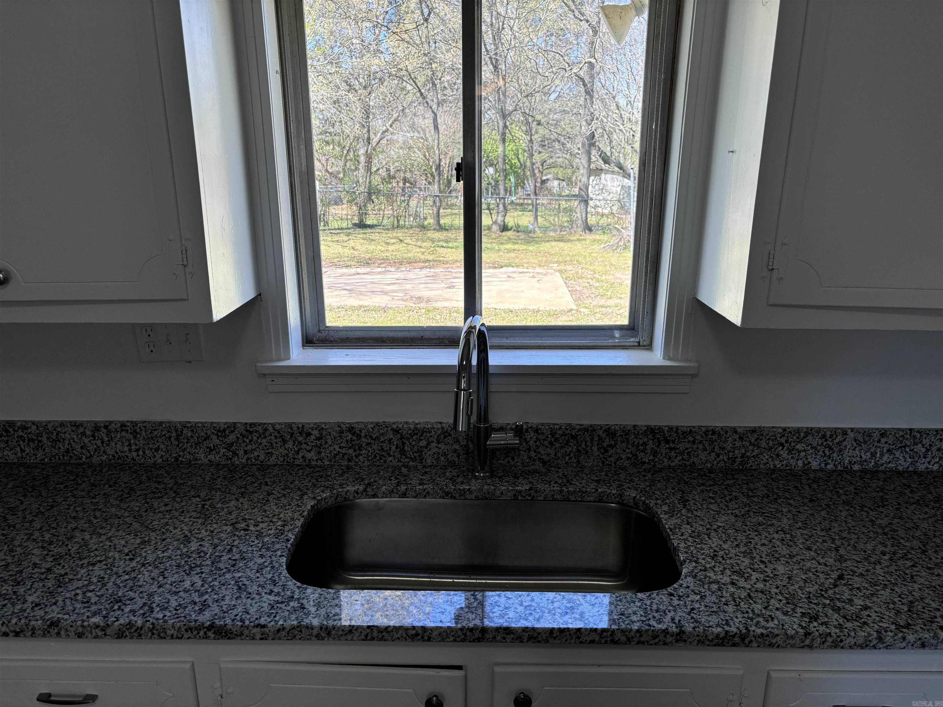 603 N Sowell  Searcy, AR