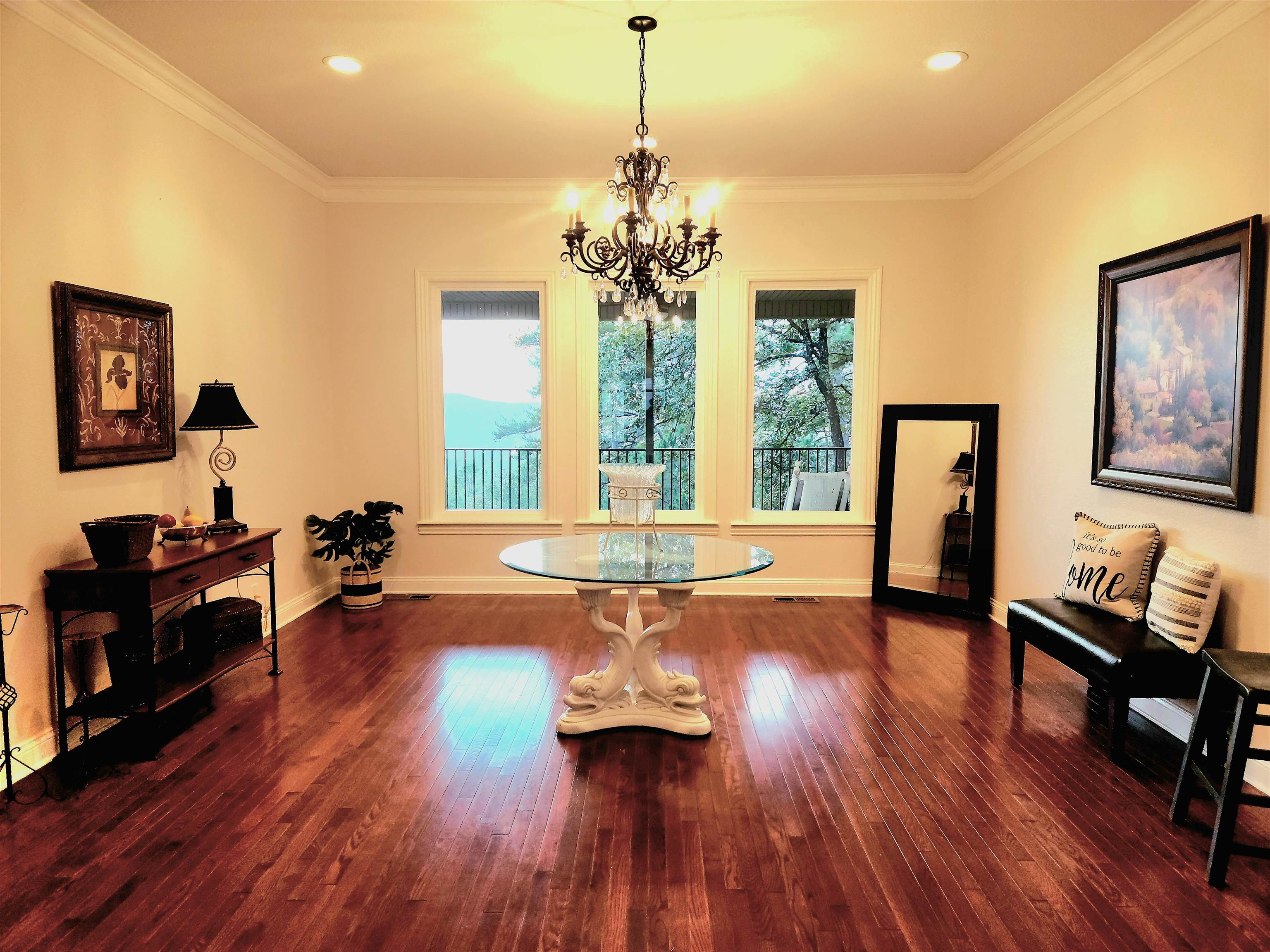 32  LA PALABRA  Hot Springs Village, AR