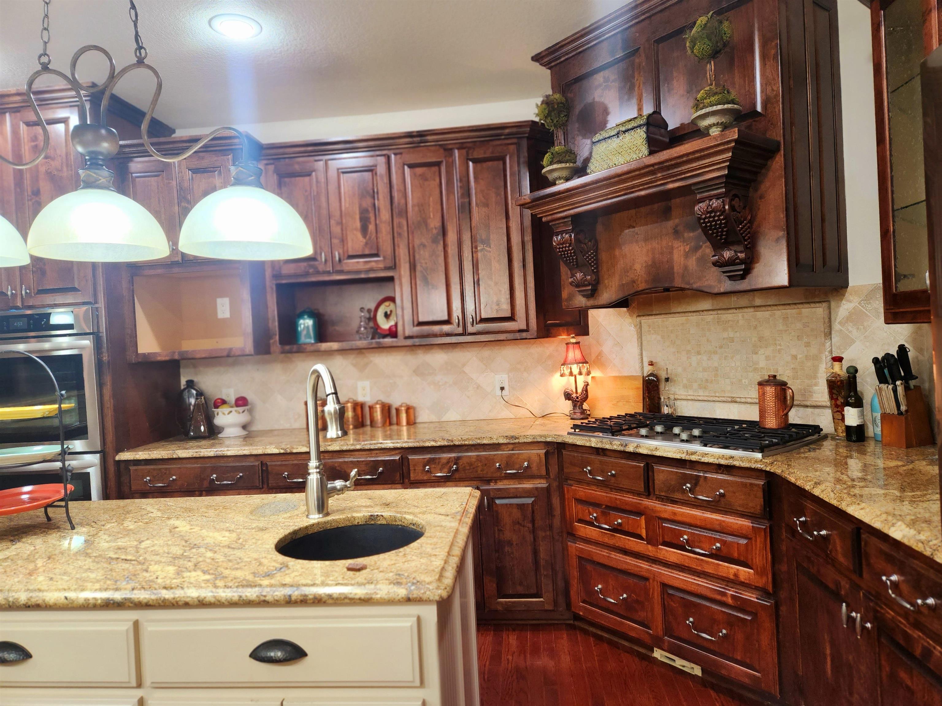 32  LA PALABRA  Hot Springs Village, AR