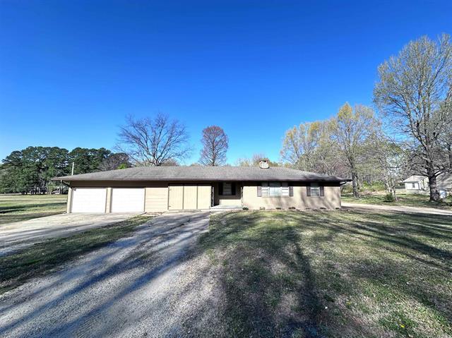 420 N 12th  Piggott, AR