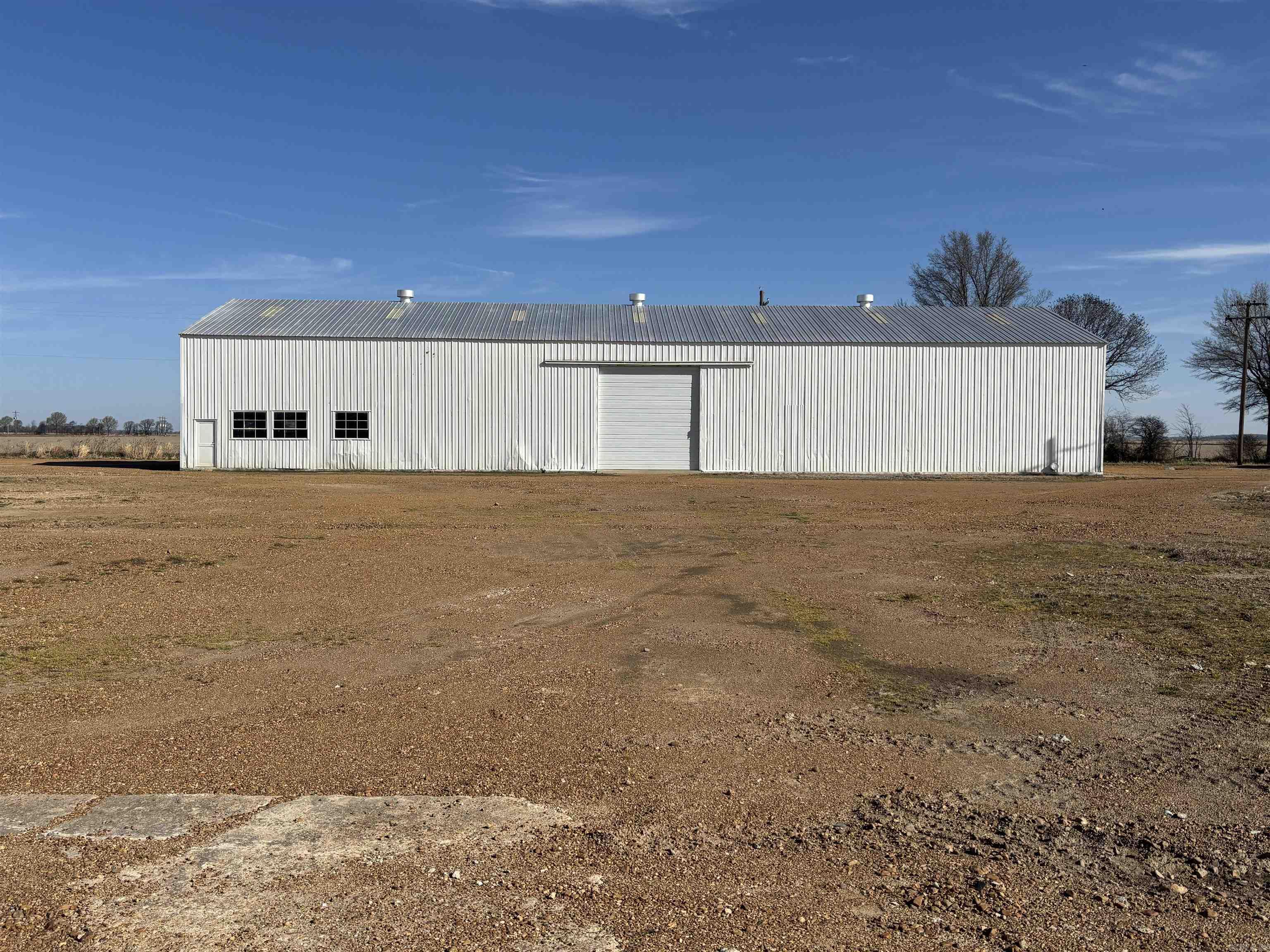 000  Taylor Seed Farm  Hickory Ridge, AR