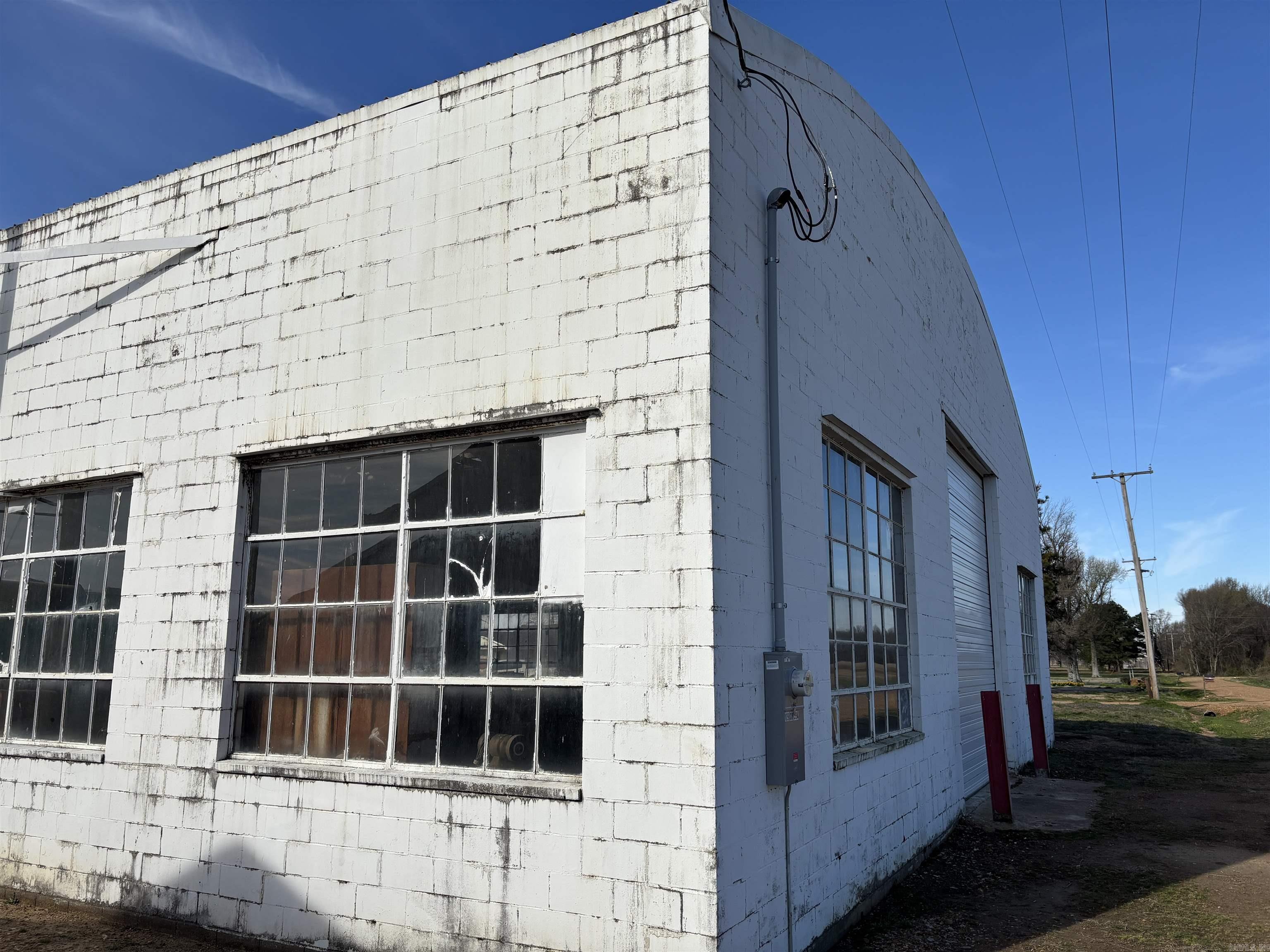 000  Taylor Seed Farm  Hickory Ridge, AR