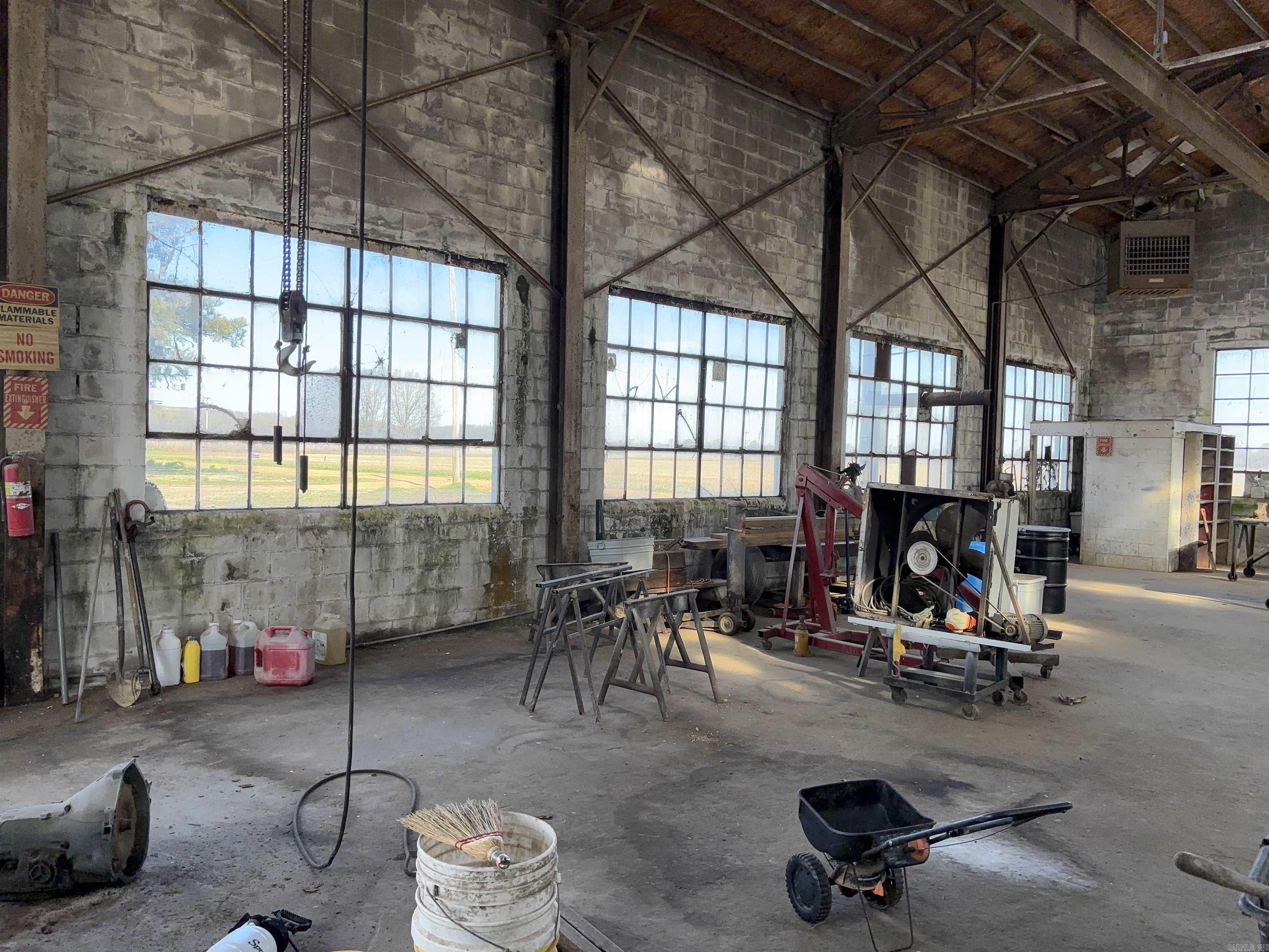 000  Taylor Seed Farm  Hickory Ridge, AR