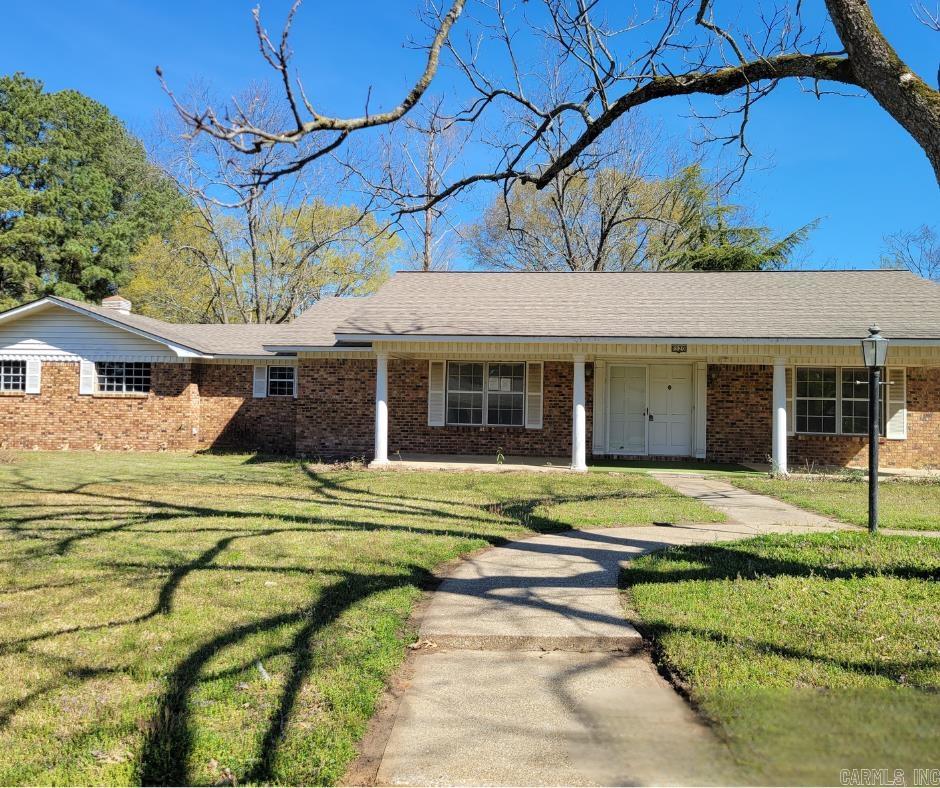 1320 Grove Street Nashville, AR 71857-0000