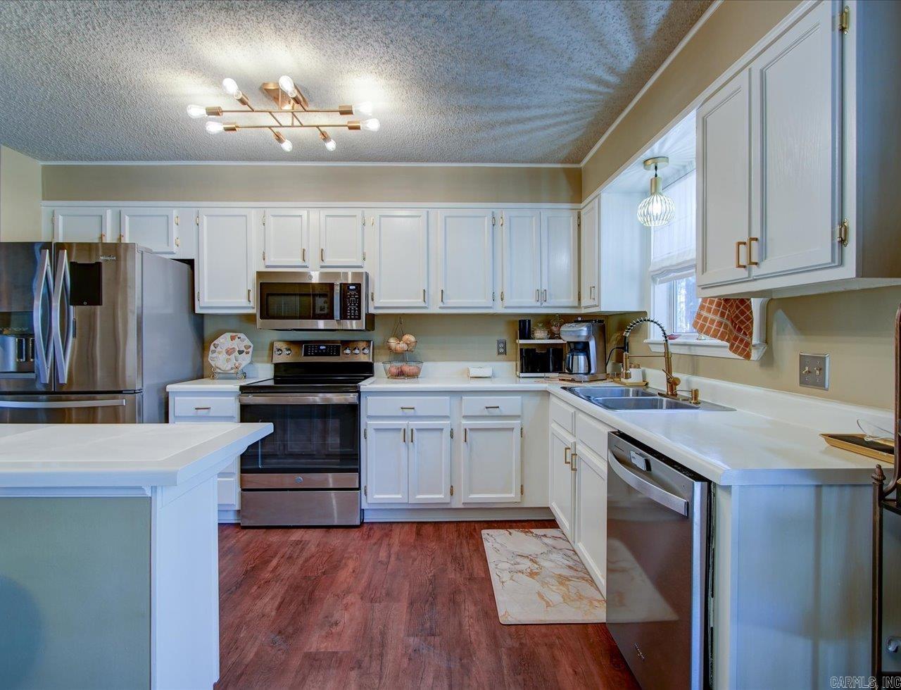 11  Carinena  Hot Springs Village, AR