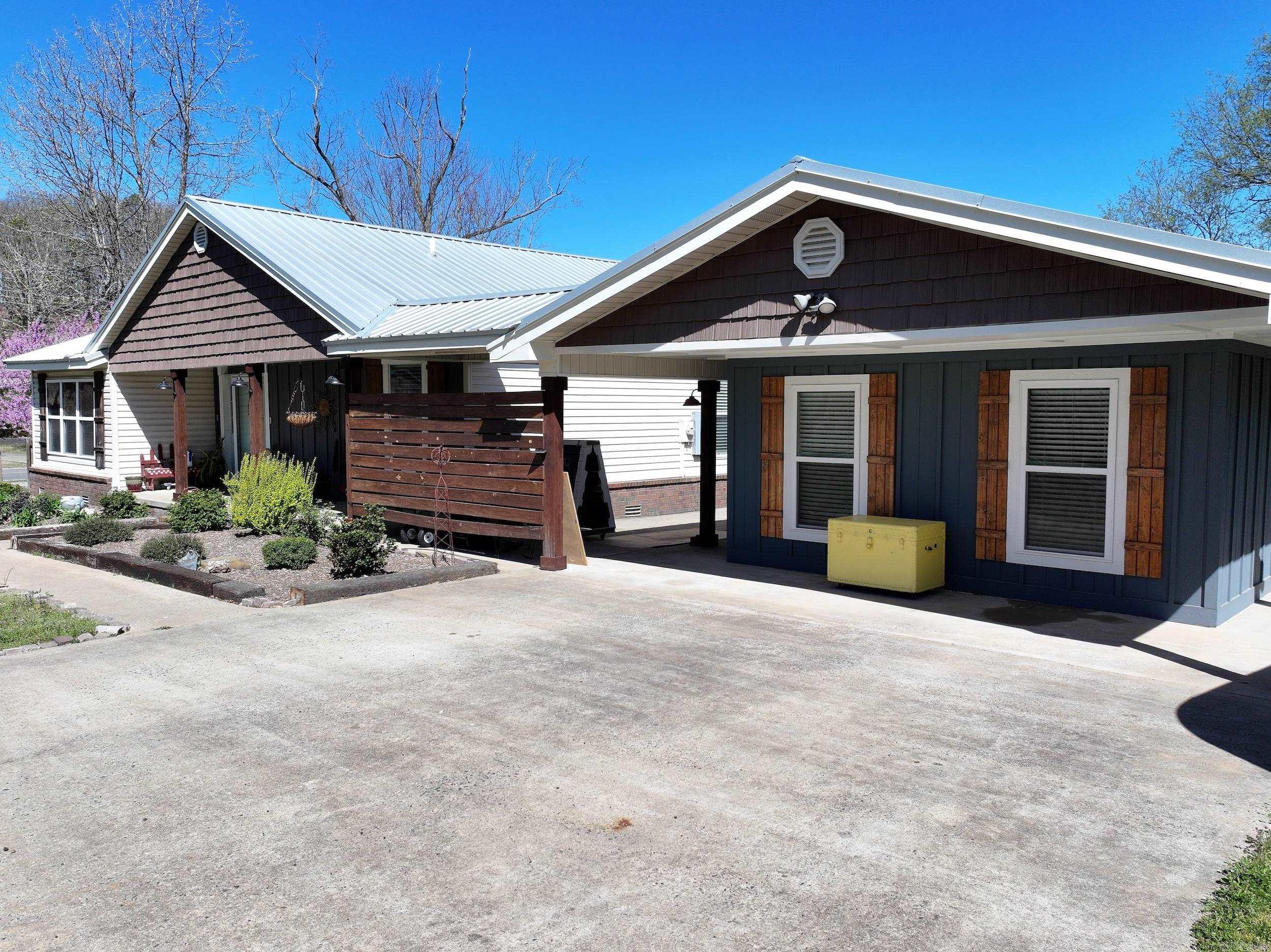 9808  Crossroads  Benton, AR