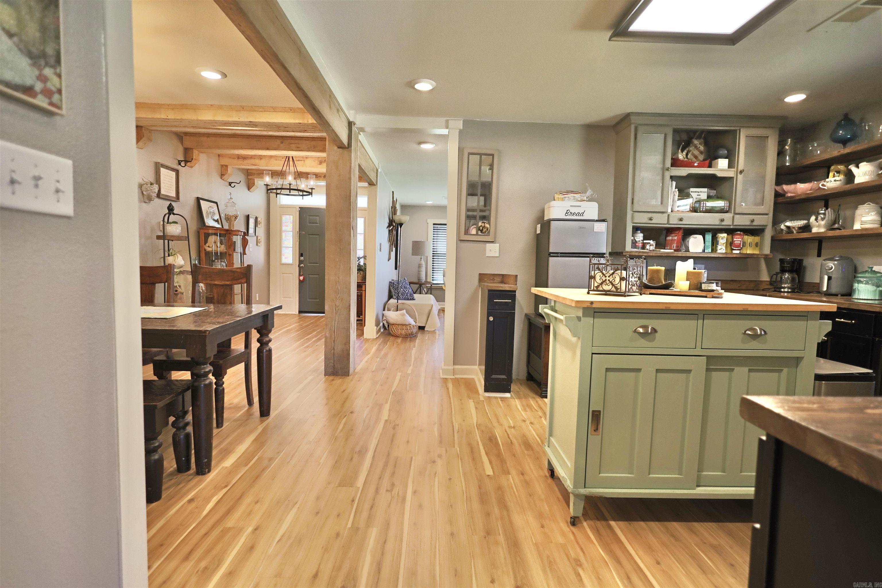 9808  Crossroads  Benton, AR
