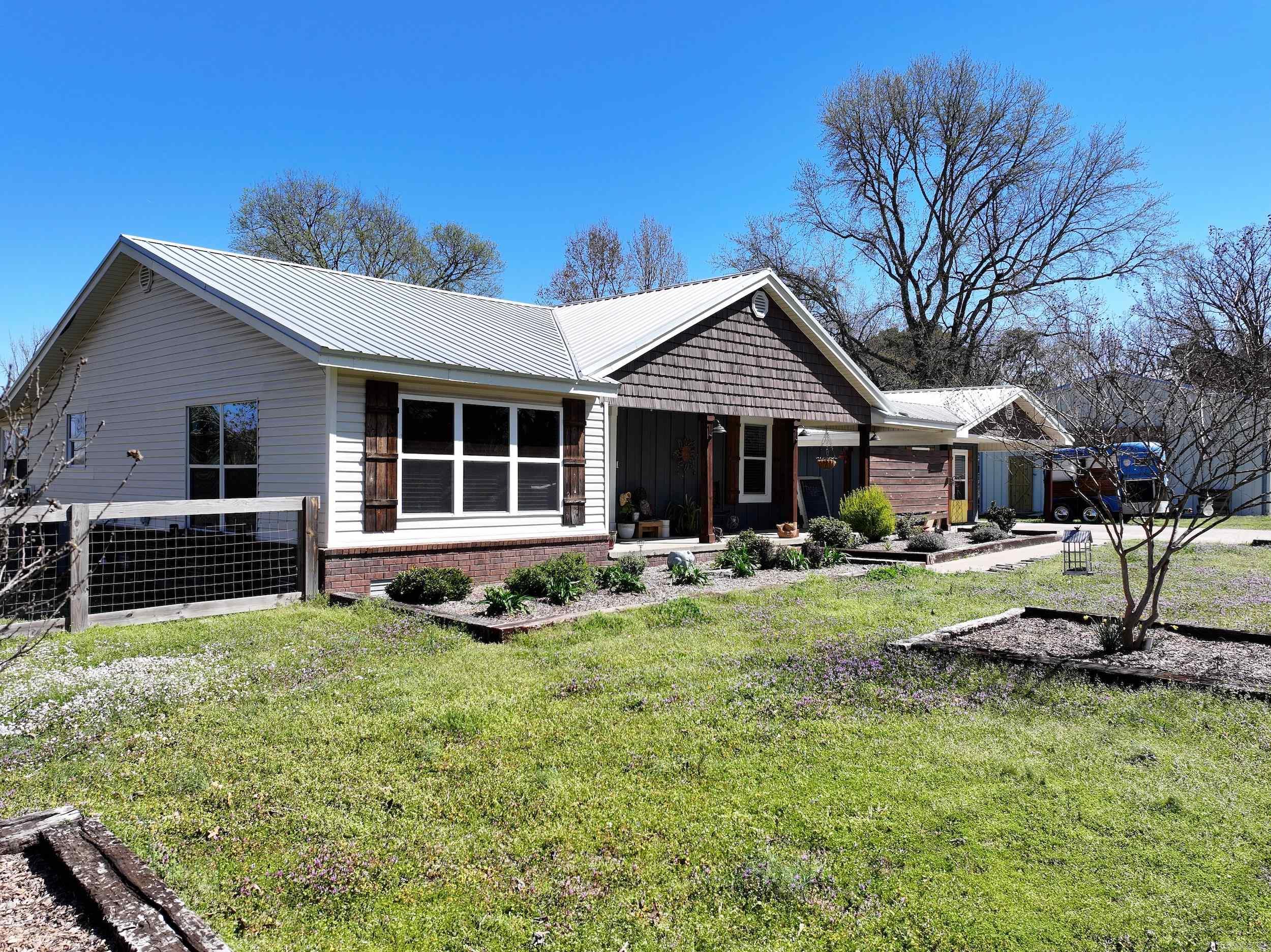 9808  Crossroads  Benton, AR