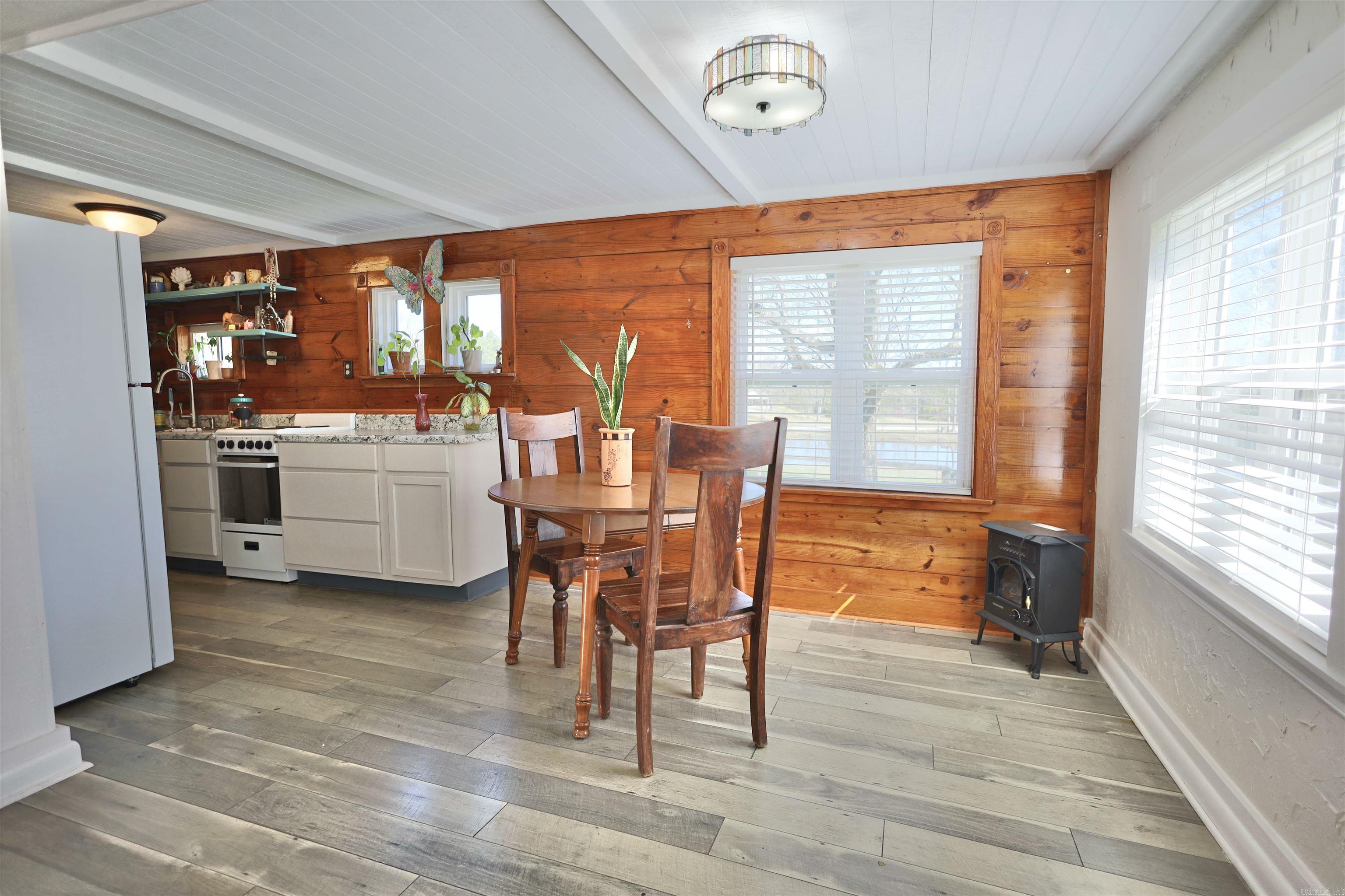 9808  Crossroads  Benton, AR
