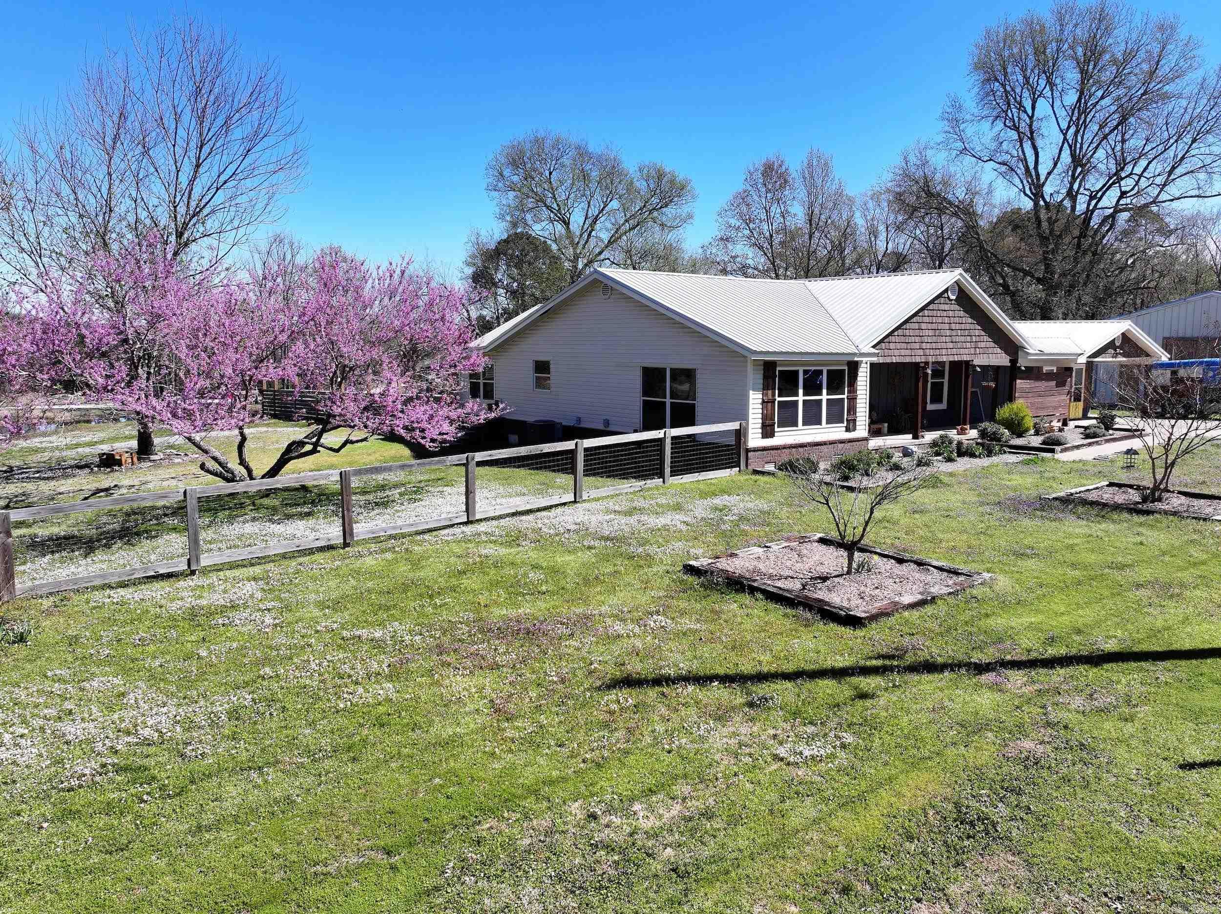 9808  Crossroads  Benton, AR