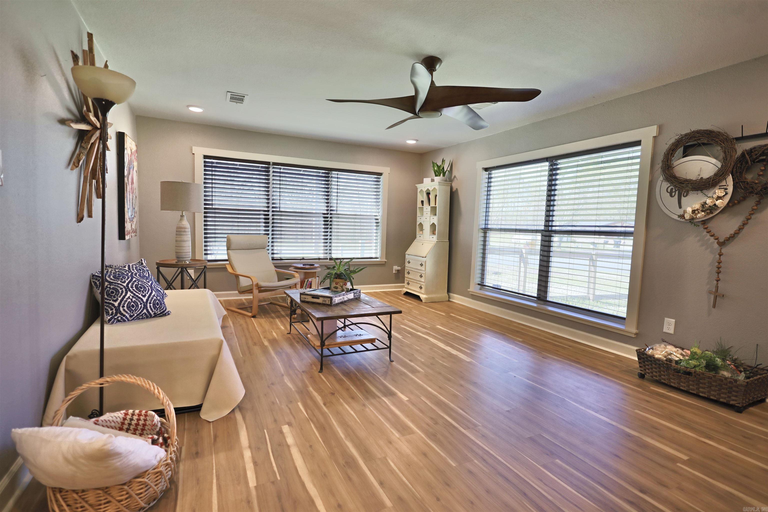 9808  Crossroads  Benton, AR