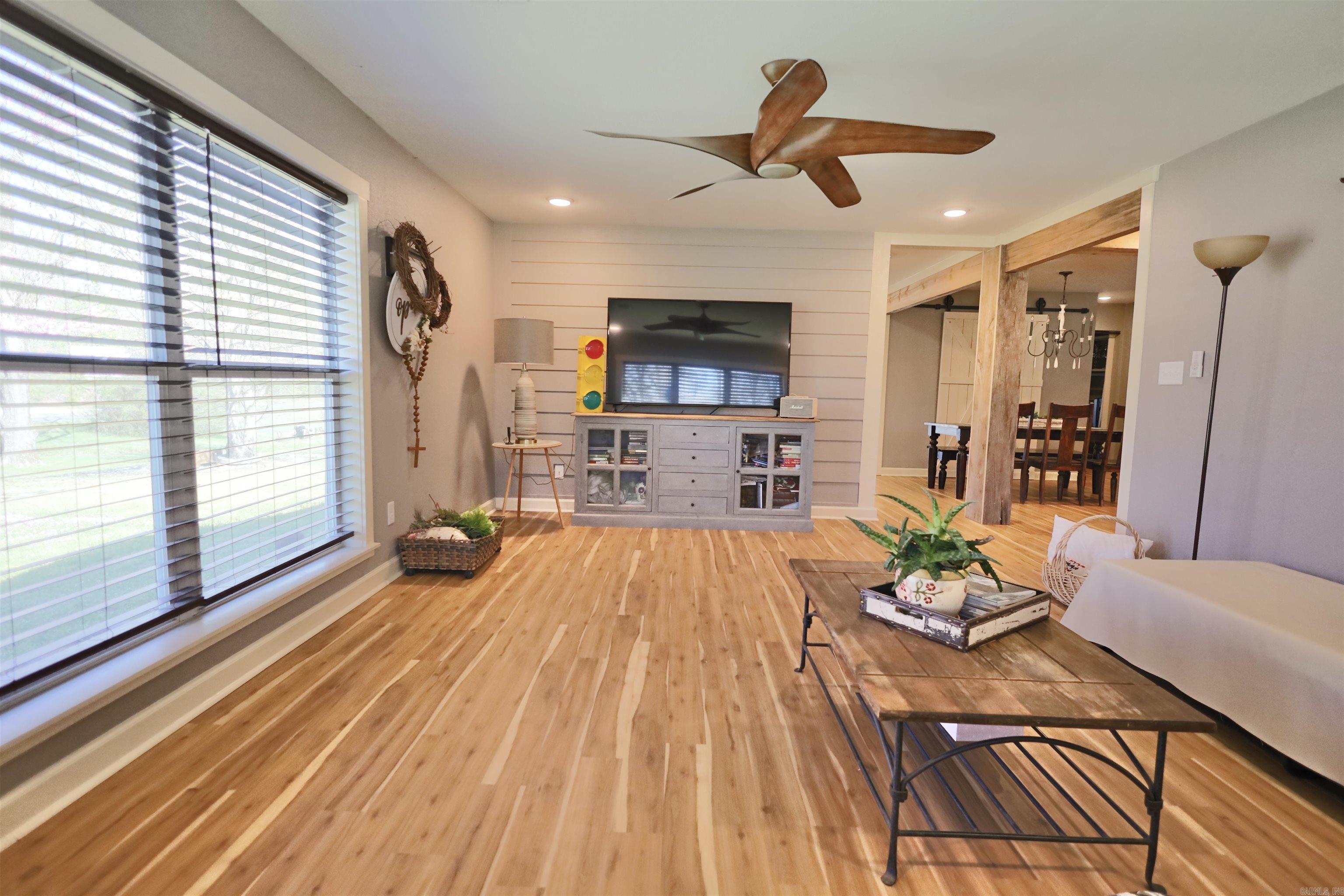 9808  Crossroads  Benton, AR