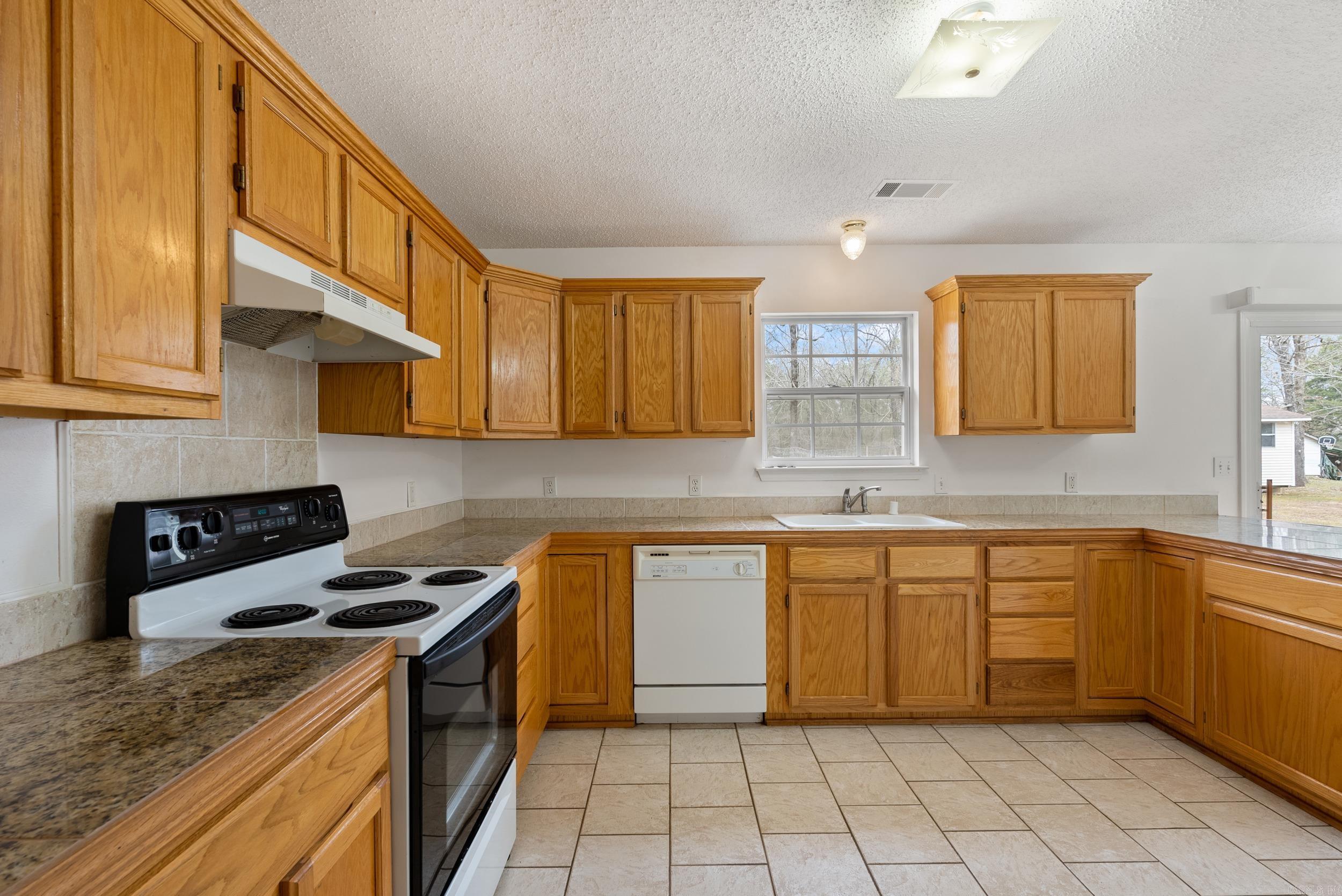 474  Jo Lynn  Bauxite, AR