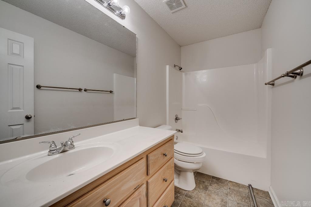 323  Lamplighter  Haskell, AR