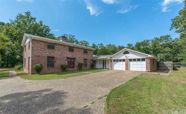 222 N Summit  Cabot, AR