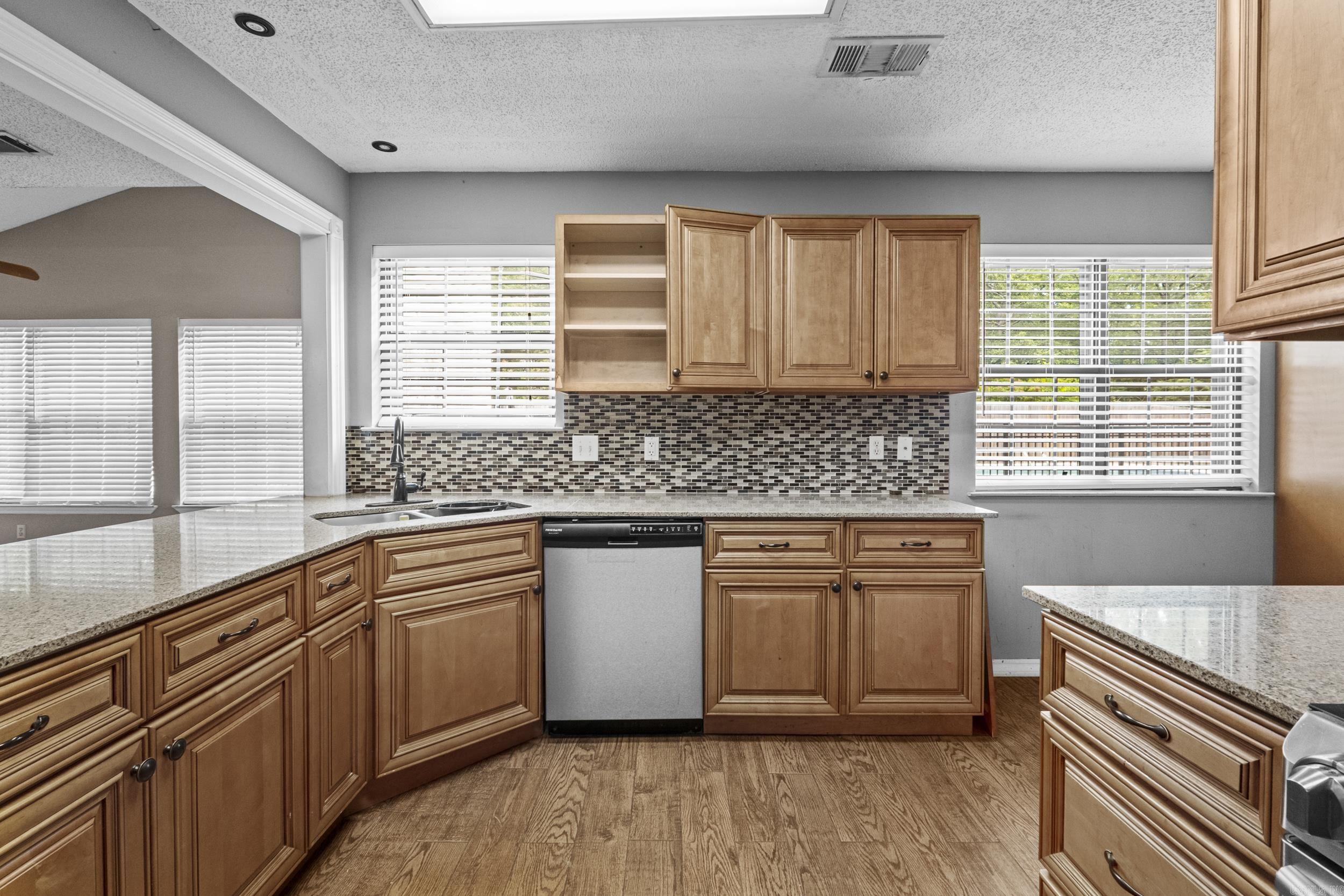 222 N Summit Cabot, AR 72023