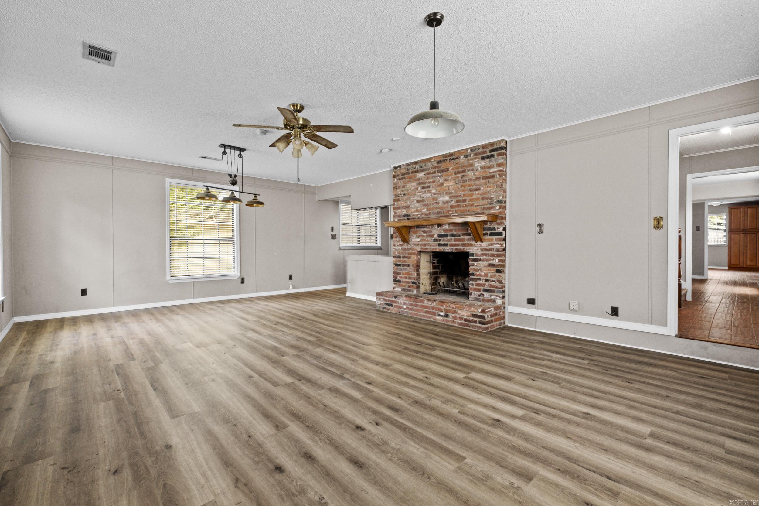 222 N Summit Cabot, AR 72023