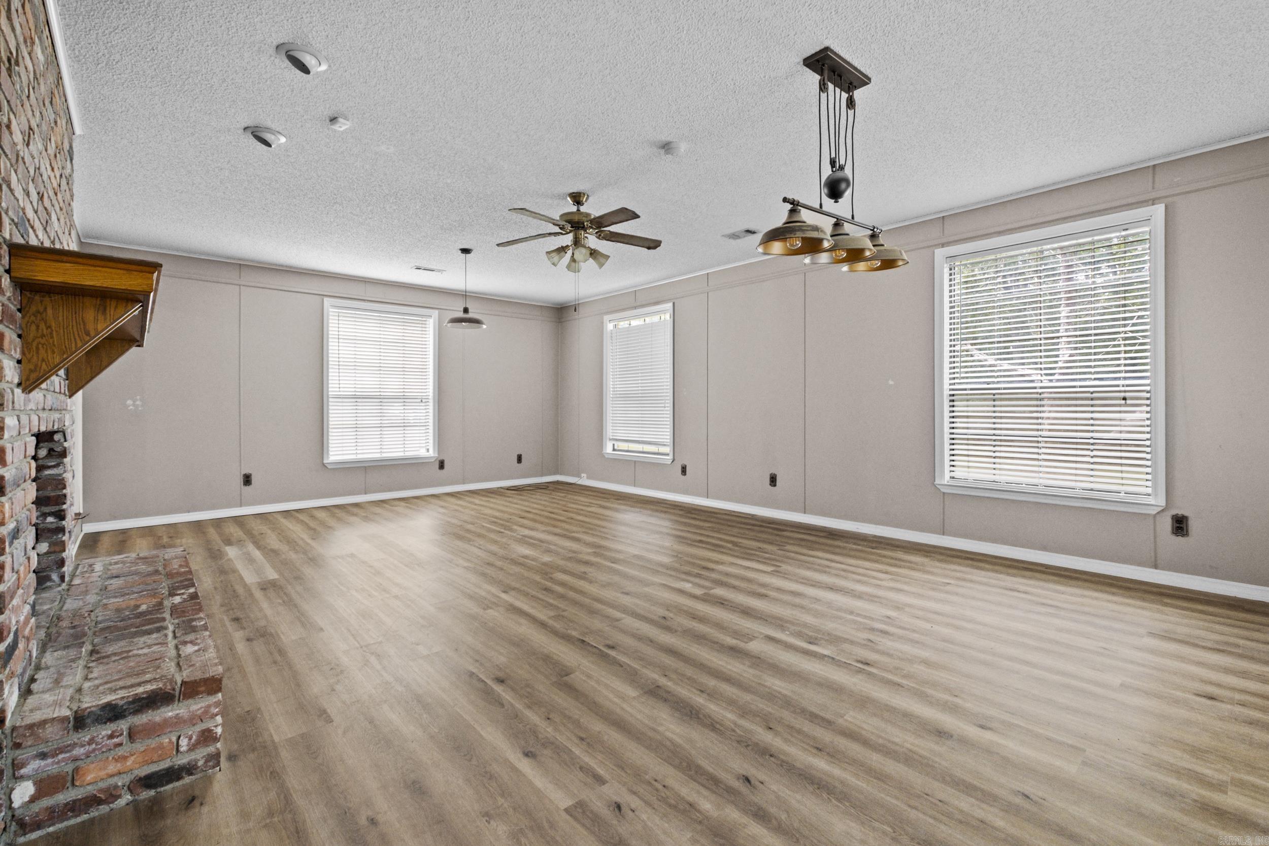 222 N Summit Cabot, AR 72023