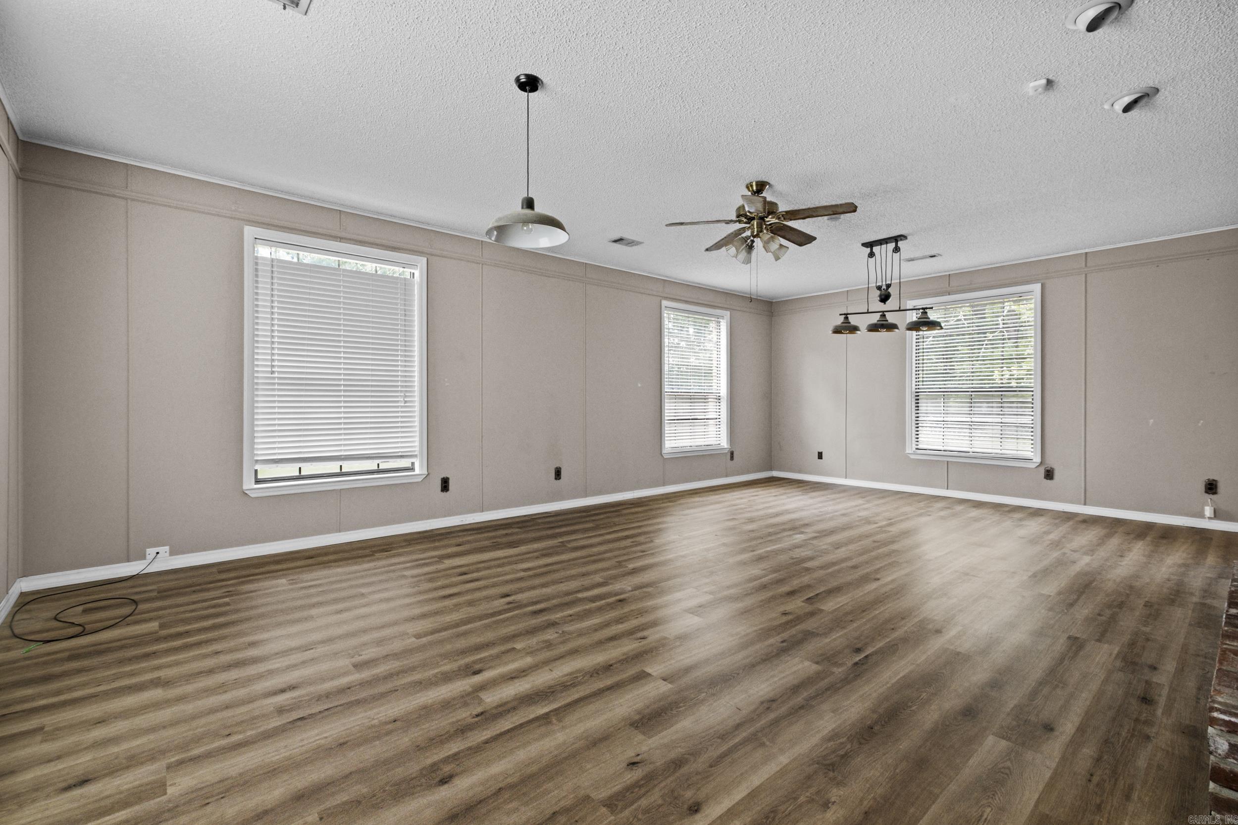222 N Summit Cabot, AR 72023