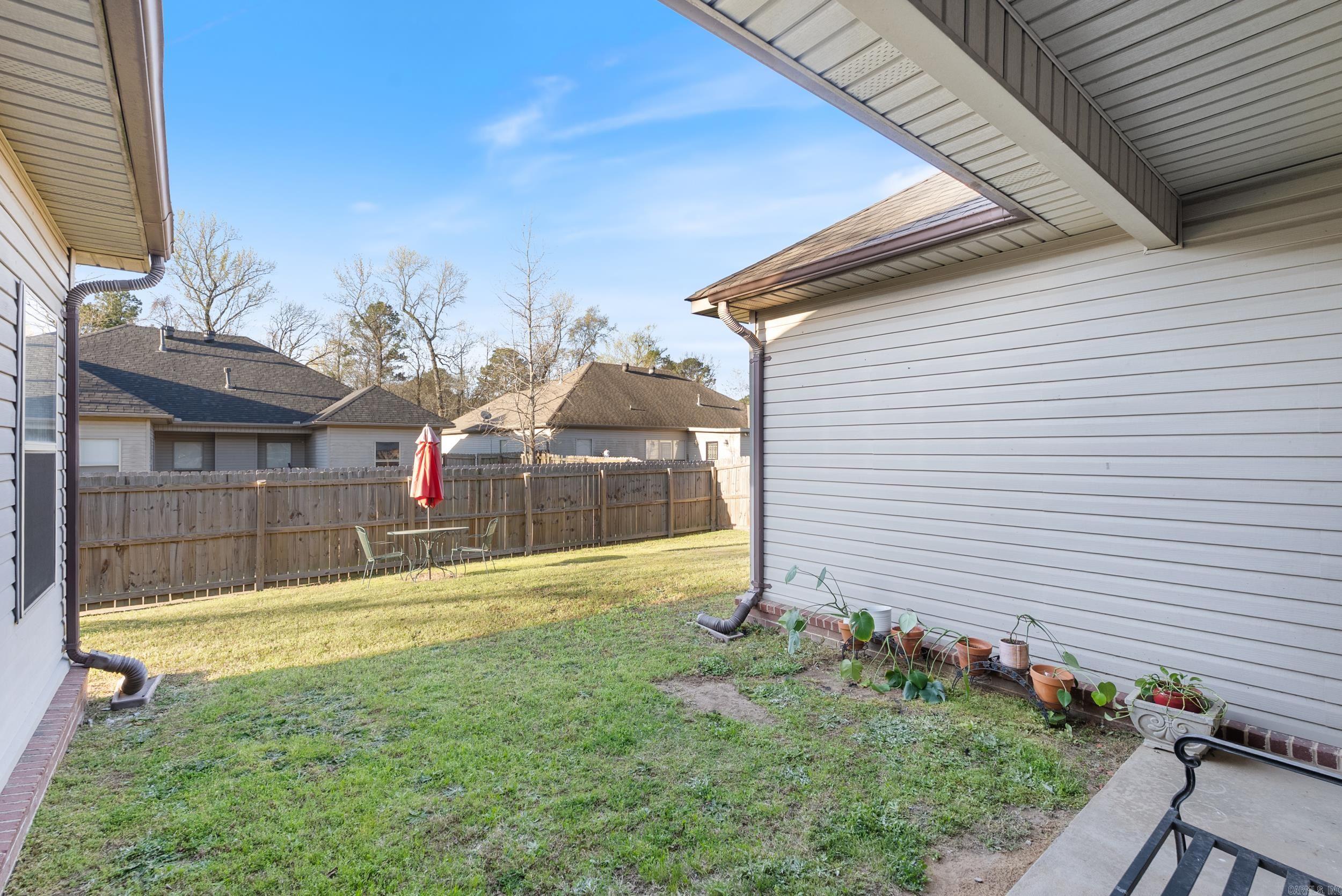 25  Chateaus  Little Rock, AR