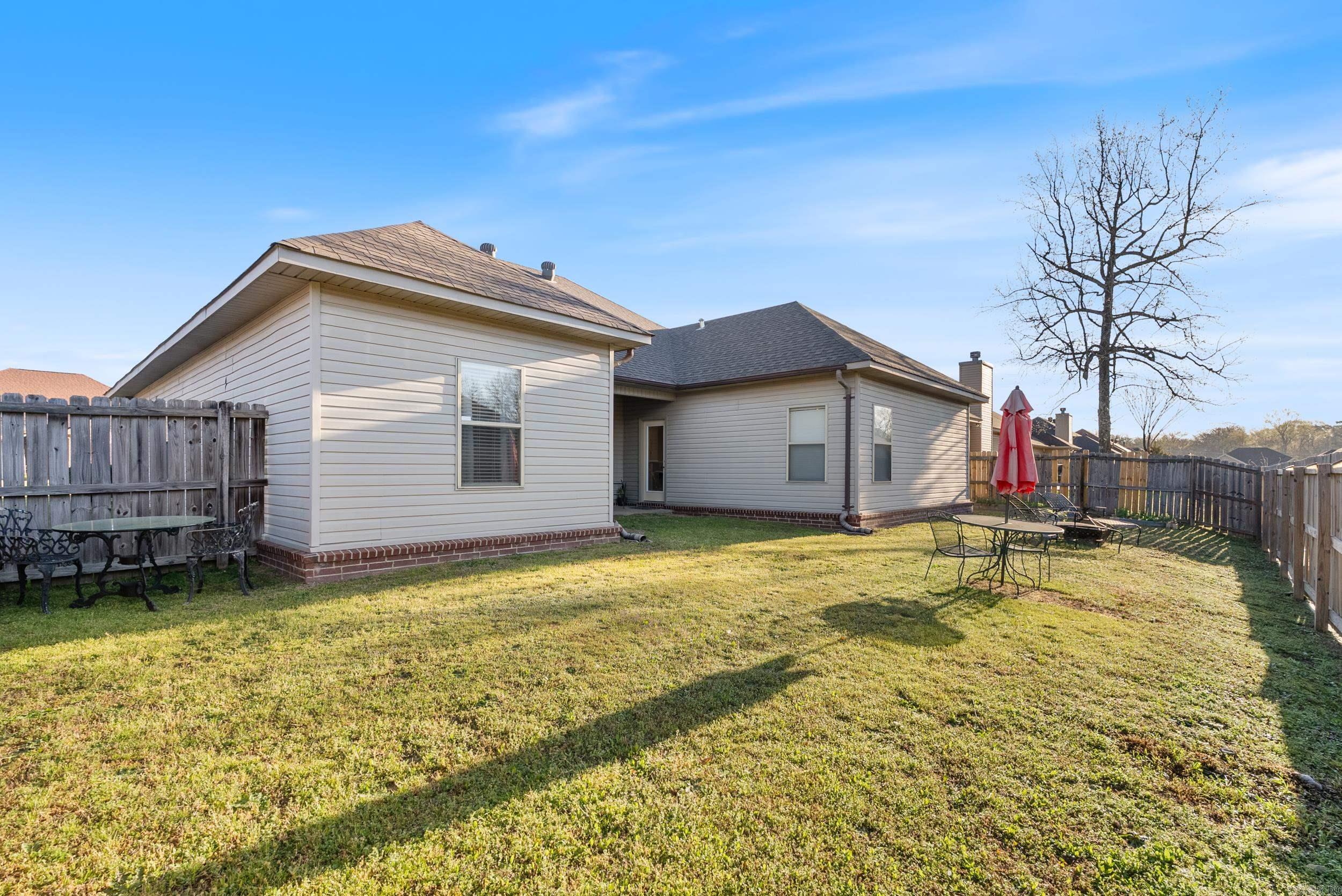 25  Chateaus  Little Rock, AR