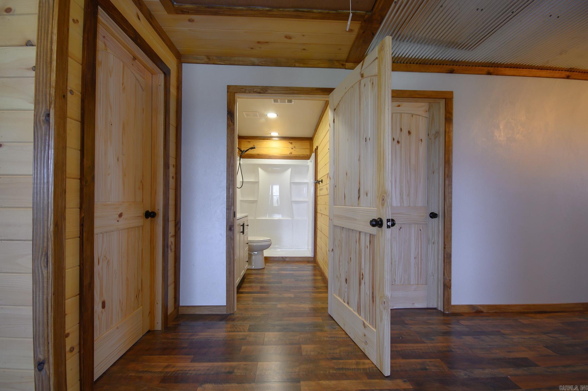 111  Madelyn  Vandervoort, AR