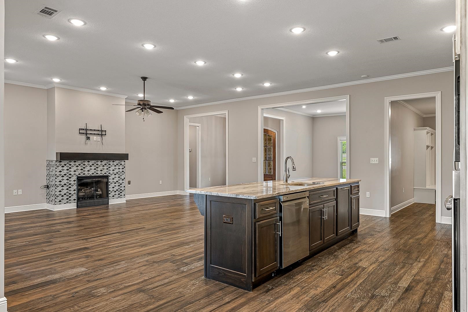 2  Candlewood Cove  Paragould, AR