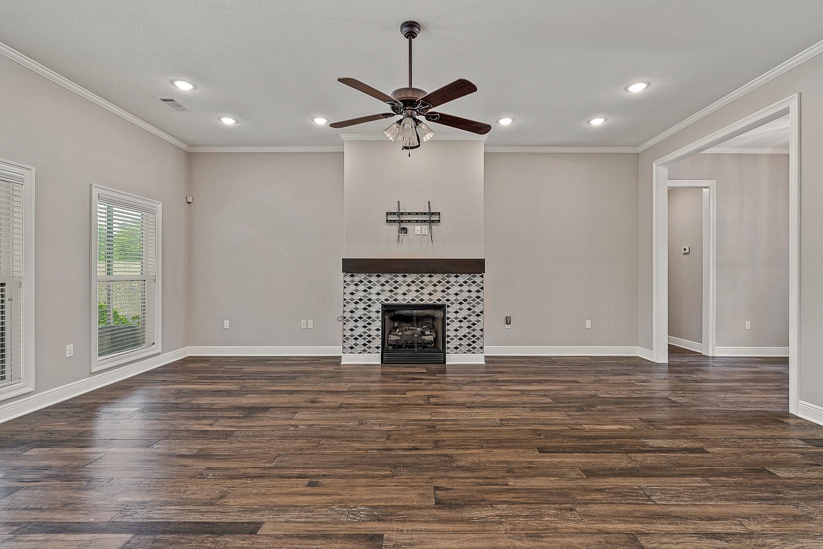 2  Candlewood Cove  Paragould, AR
