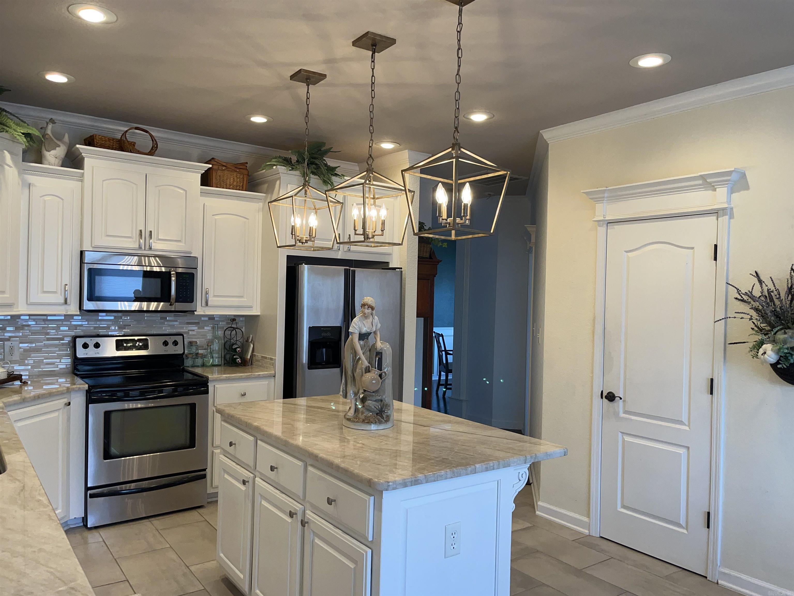 5521  Lexington  Benton, AR