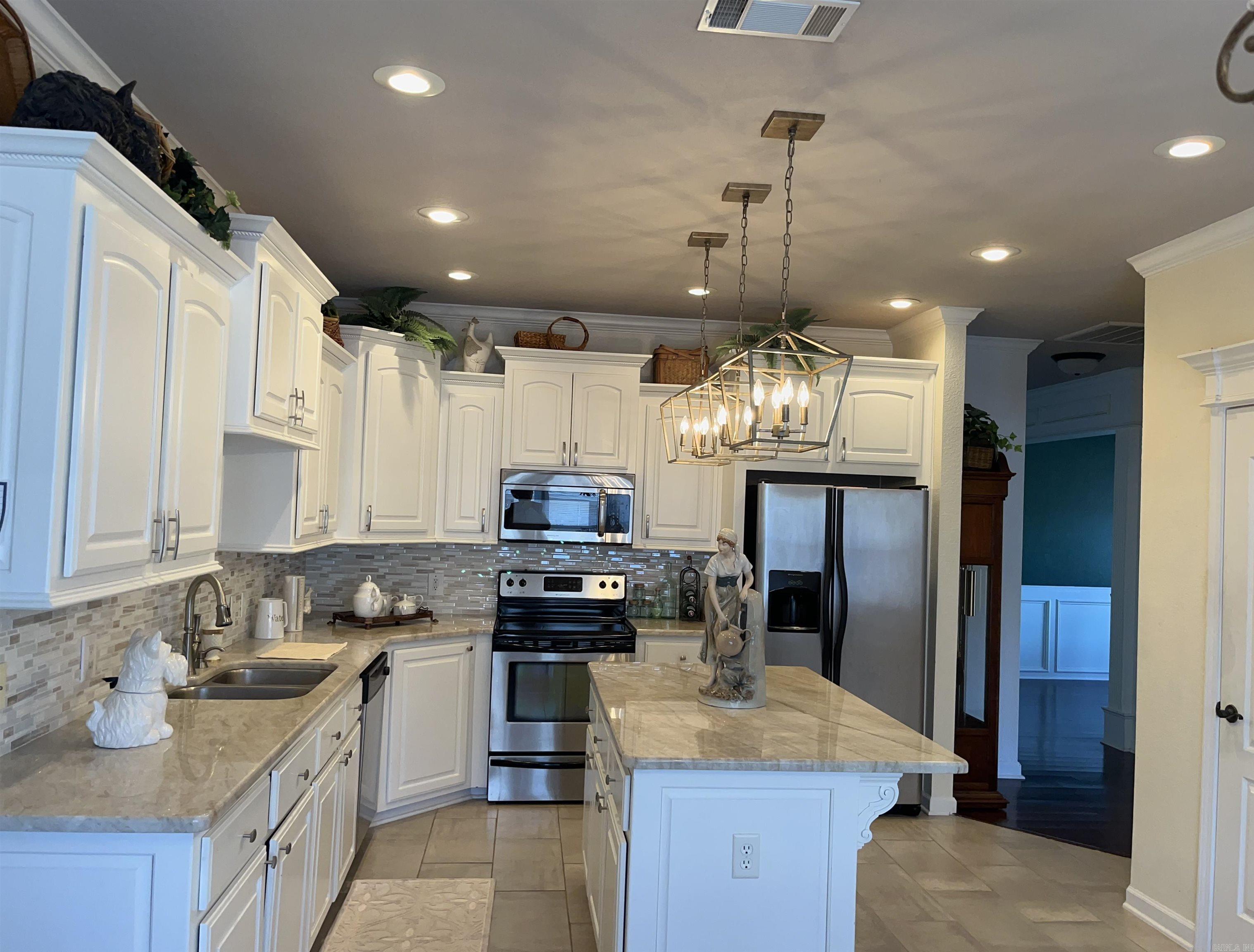 5521  Lexington  Benton, AR
