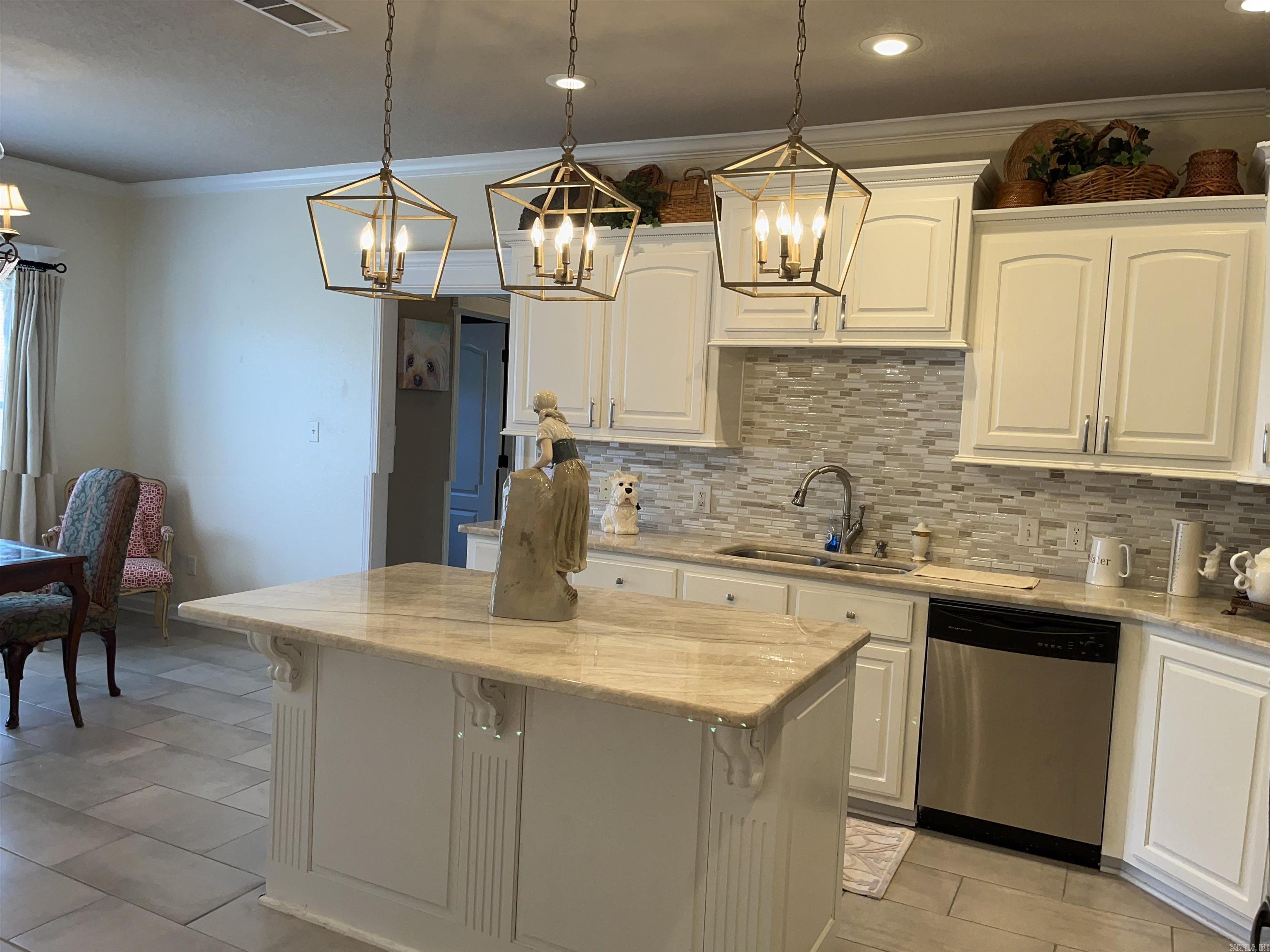 5521  Lexington  Benton, AR
