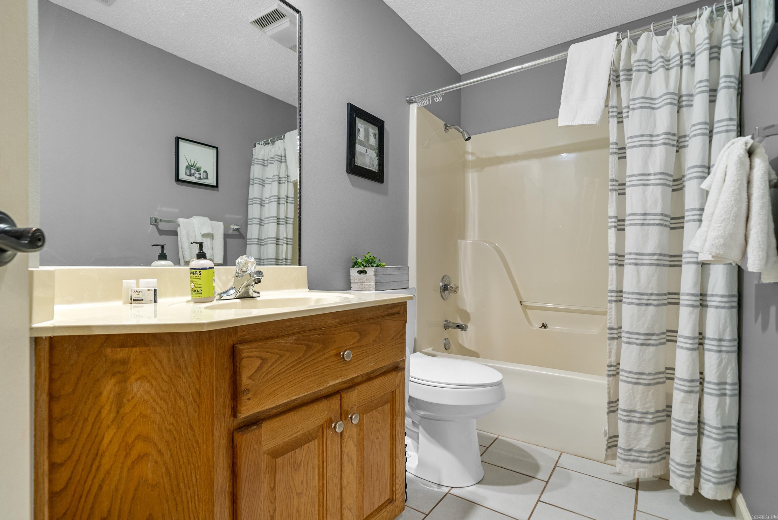 110  Silverwood  Hot Springs, AR