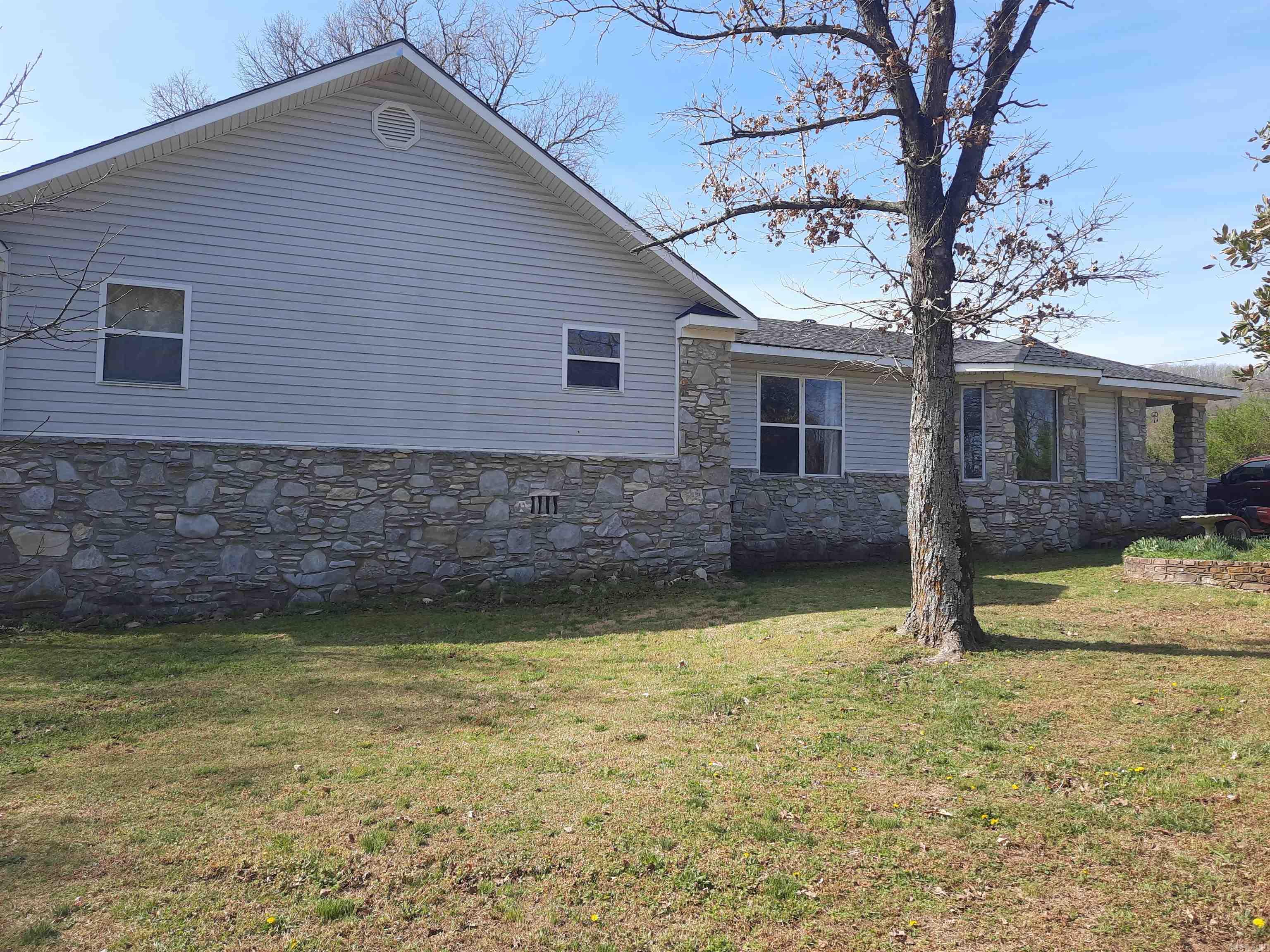13979 W 66  Mountain View, AR