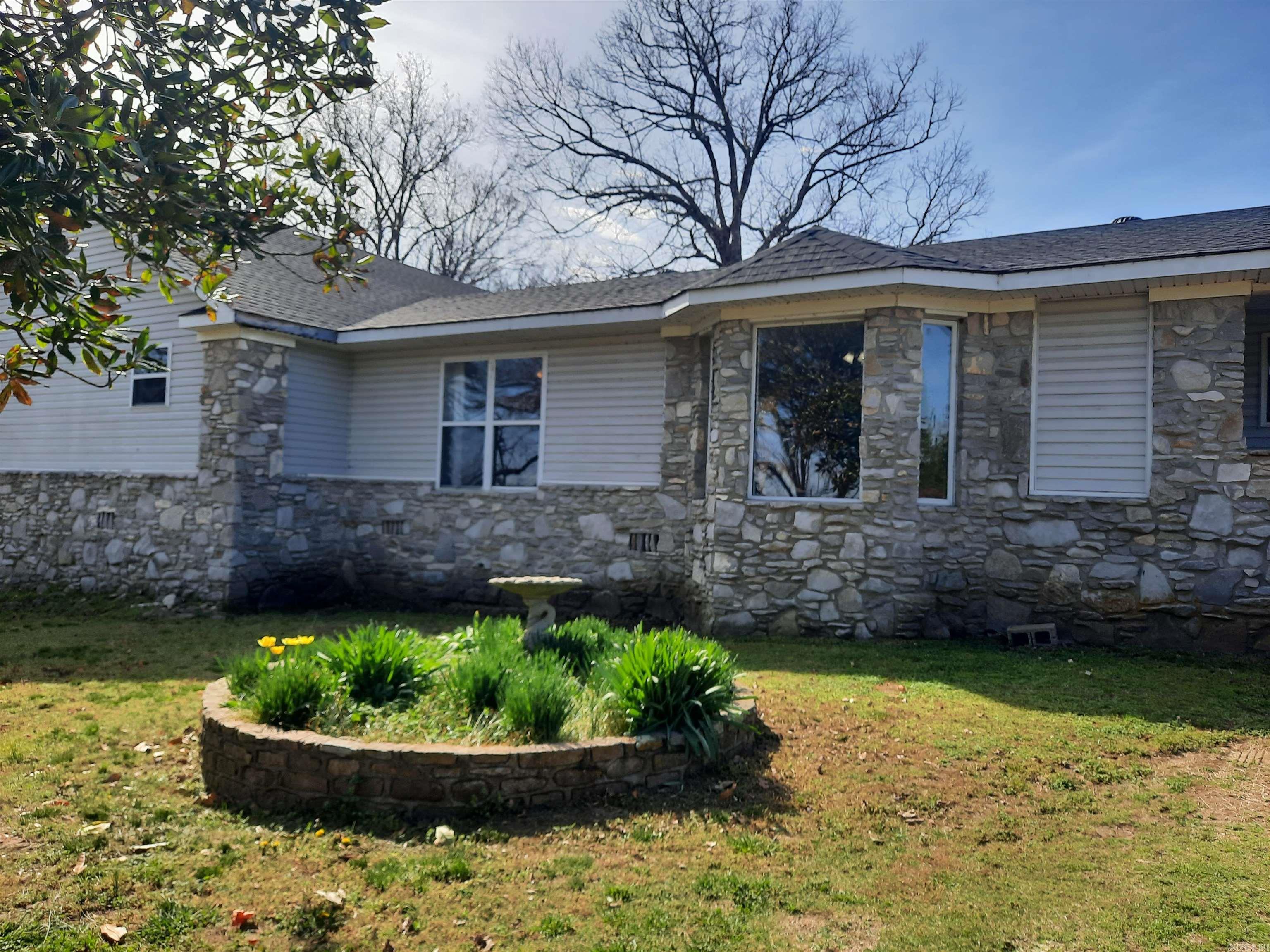 13979 W 66  Mountain View, AR