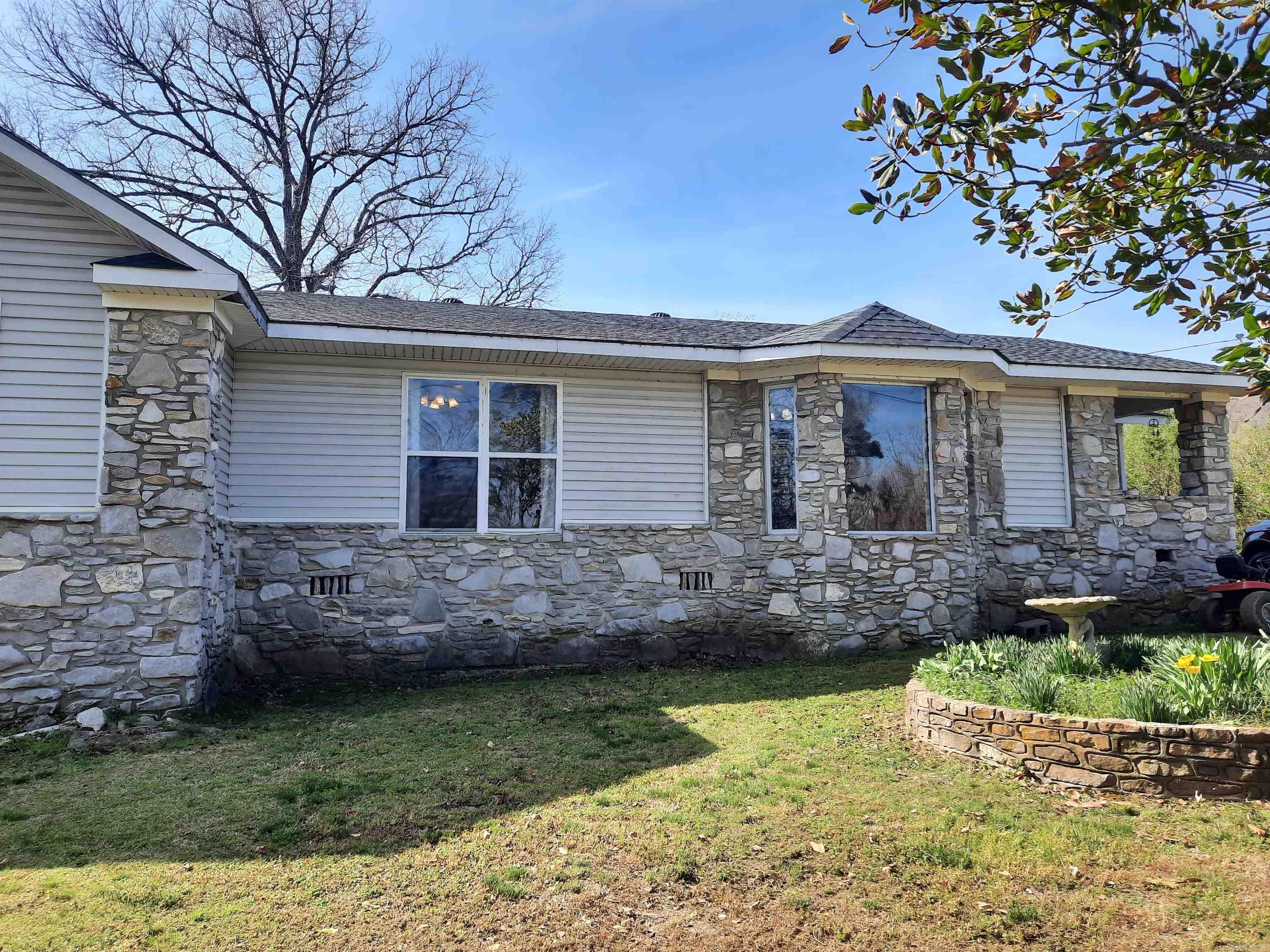 13979 W 66  Mountain View, AR