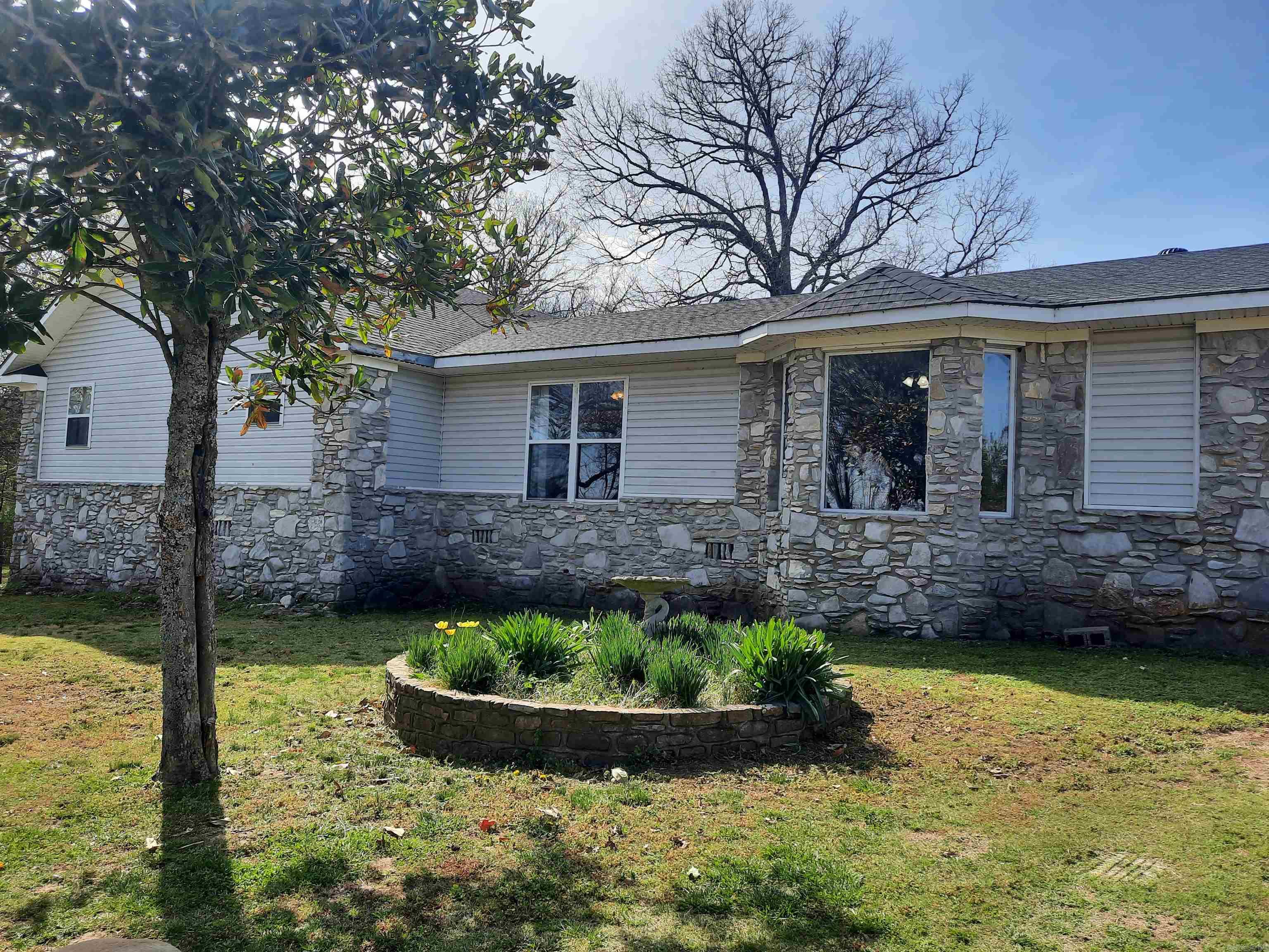 13979 W 66  Mountain View, AR