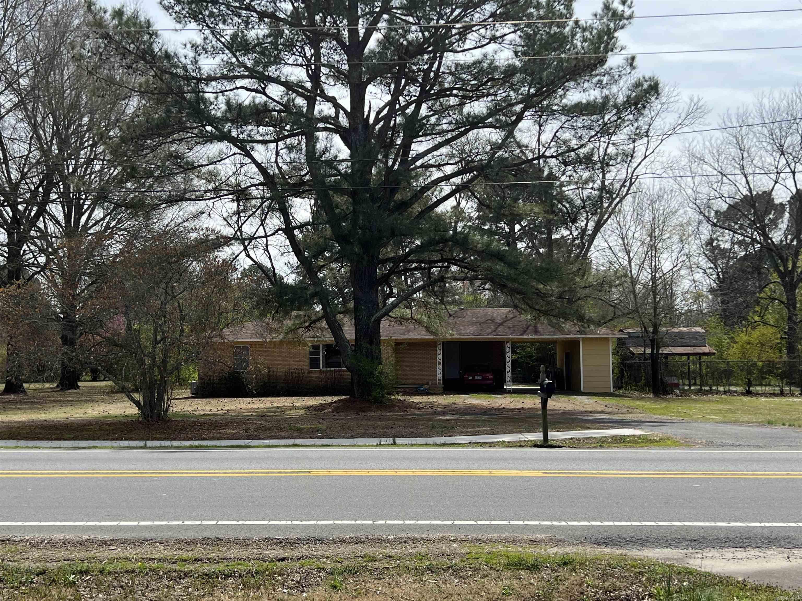 1903 W Center  Beebe, AR
