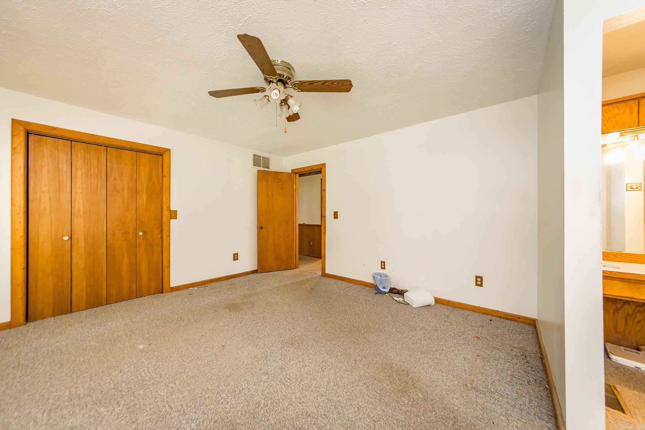 621 W Hwy 336  Clinton, AR
